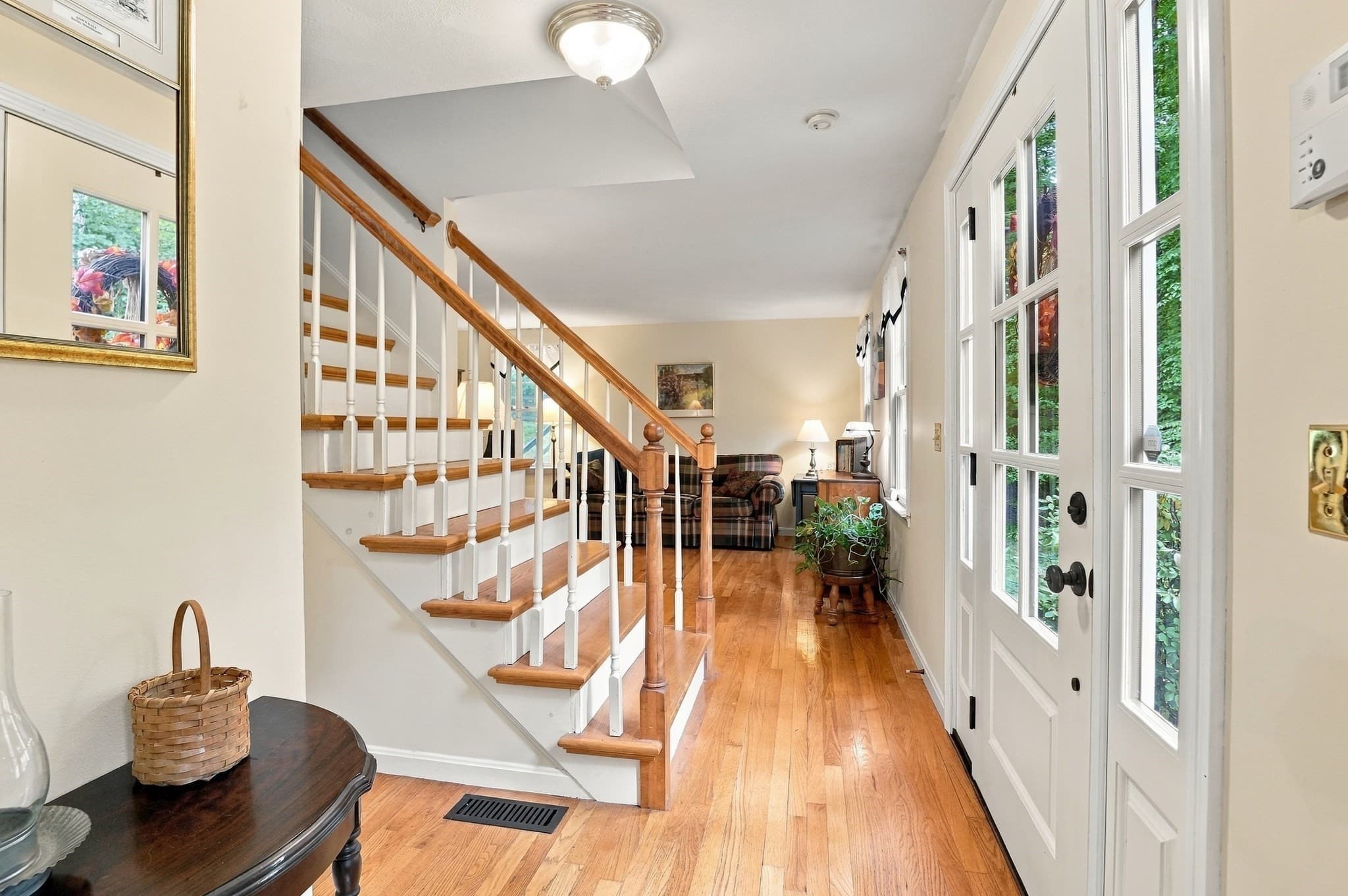 Single Family Residence at 7 Trout Brook Way, Shirley MA 01464, photo 4 of 40