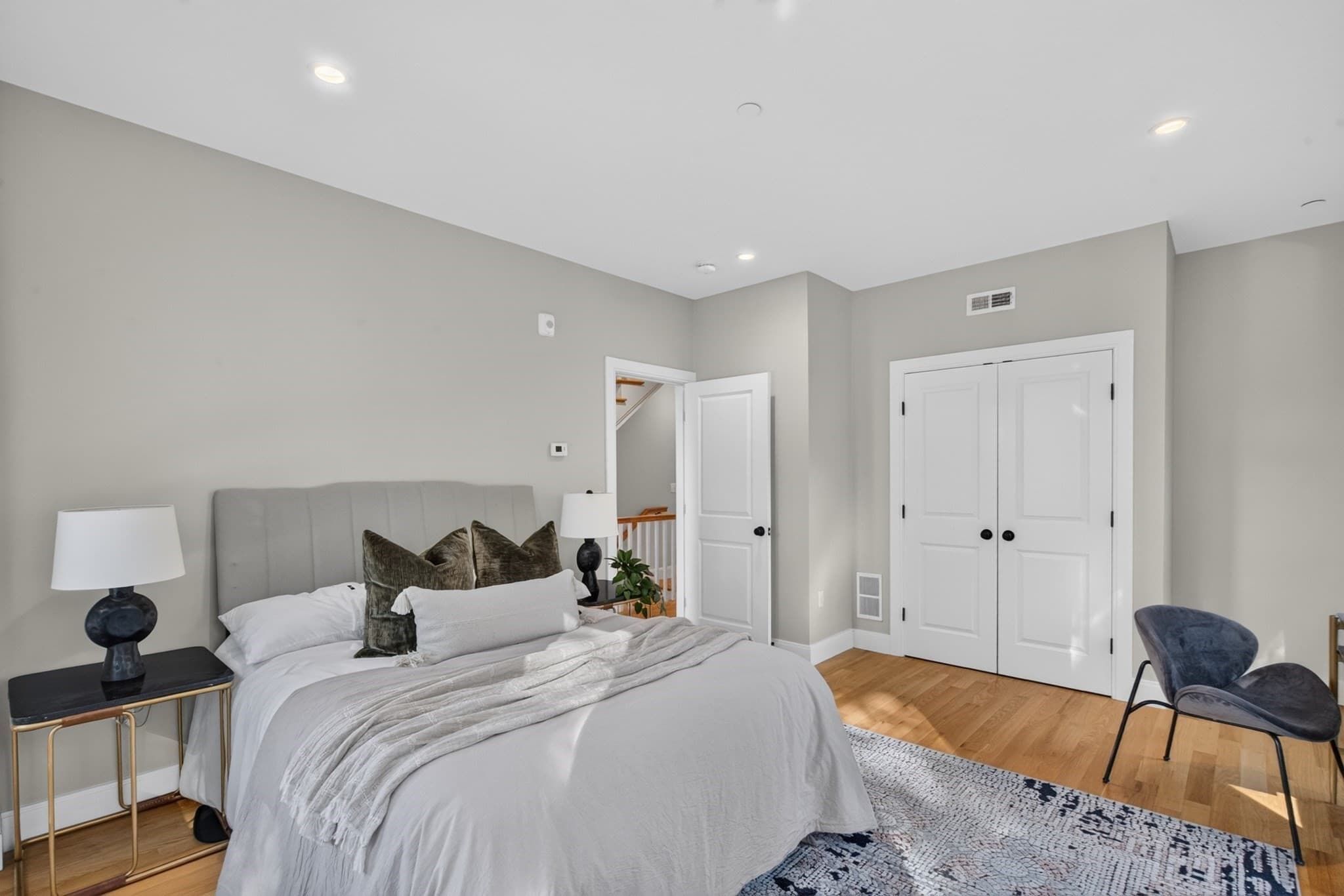 Condominium at 123-125 Centre Street # 6, Boston MA 02124, Boston, photo 20 of 38