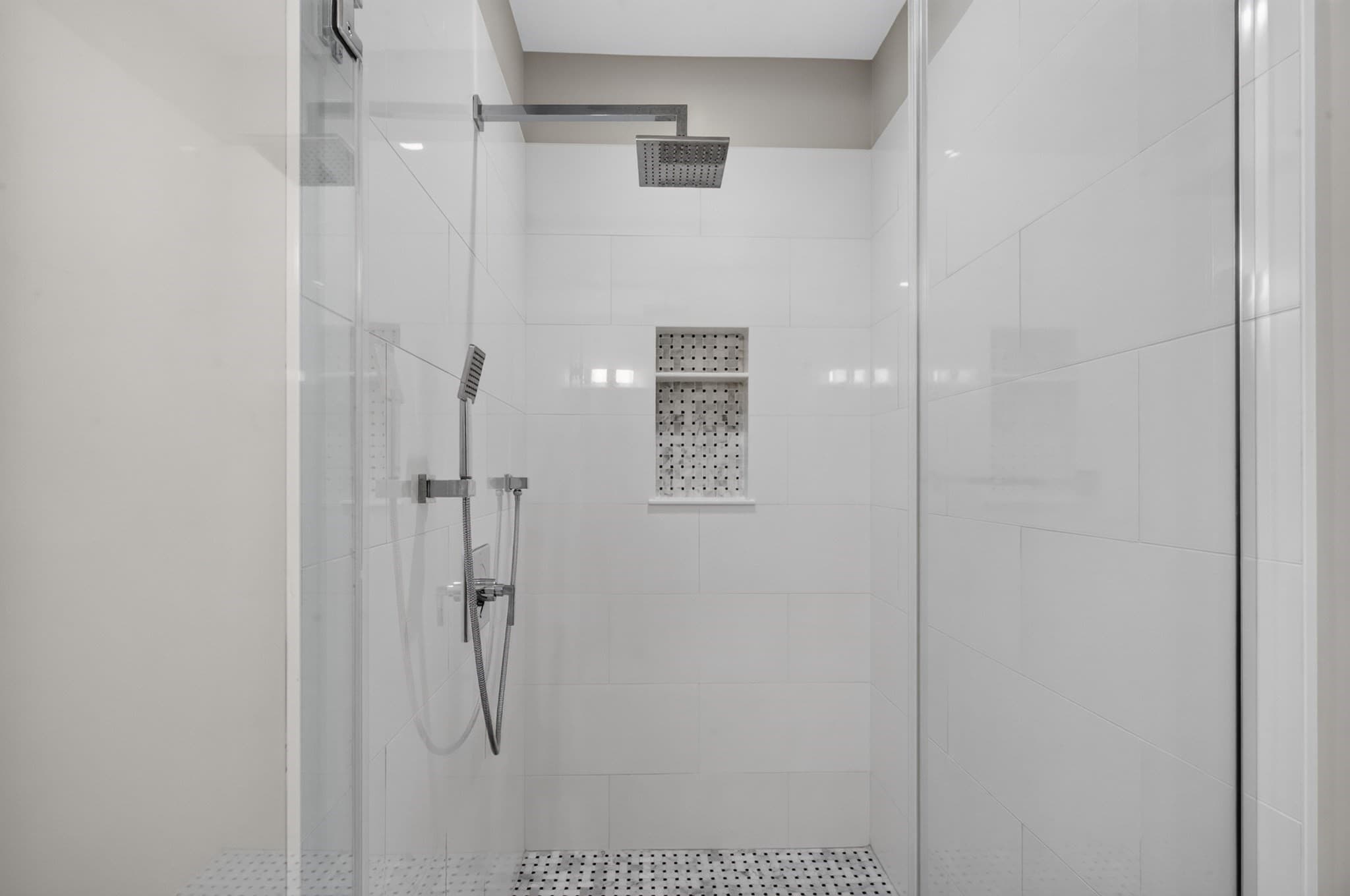 Condominium at 123-125 Centre Street # 6, Boston MA 02124, Boston, photo 29 of 38