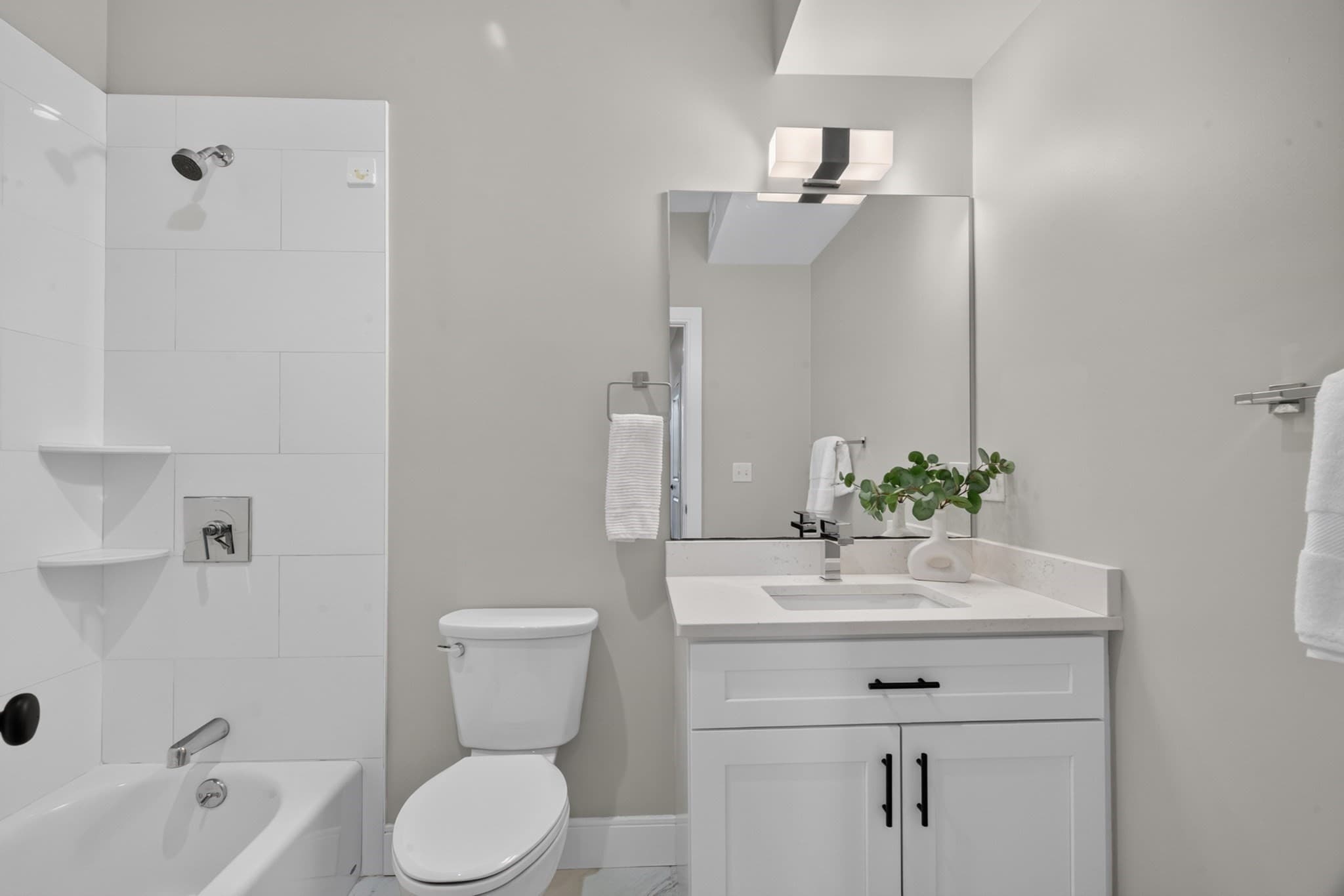 Condominium at 123-125 Centre Street # 6, Boston MA 02124, Boston, photo 21 of 38