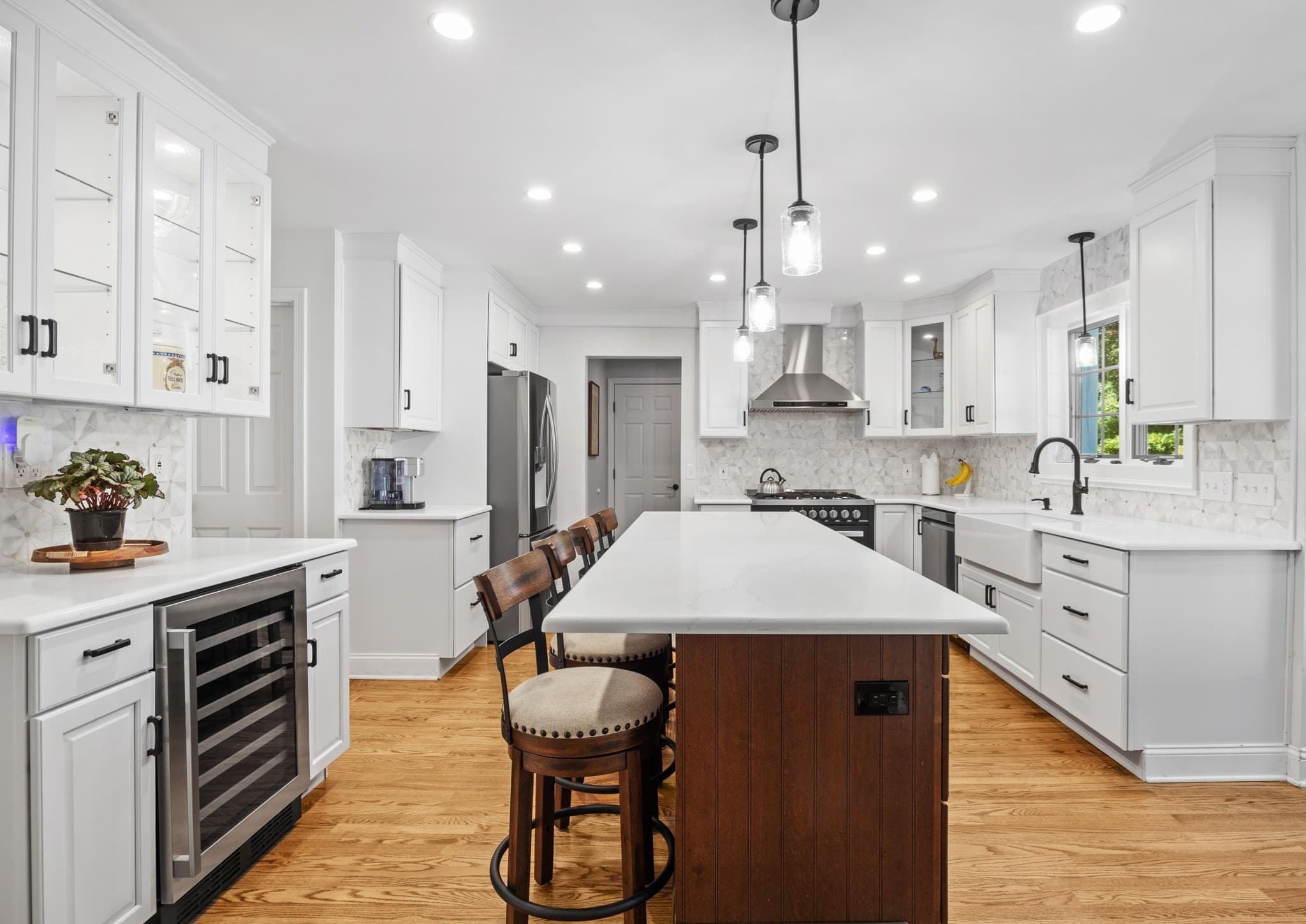 Single Family Residence at 101 Diniz Drive, Raynham MA 02767, photo 13 of 42