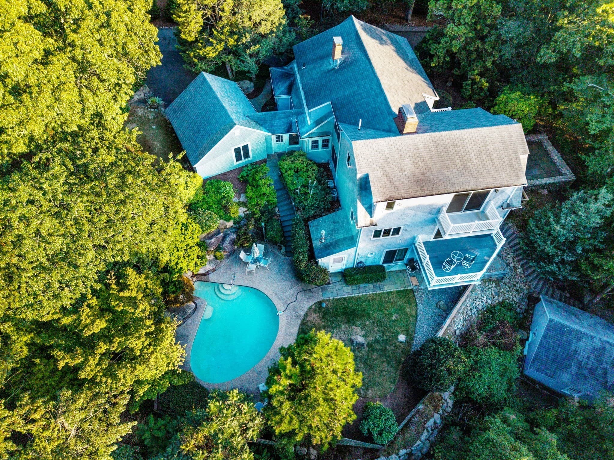 222 Sippewissett Rd, Falmouth MA 02540