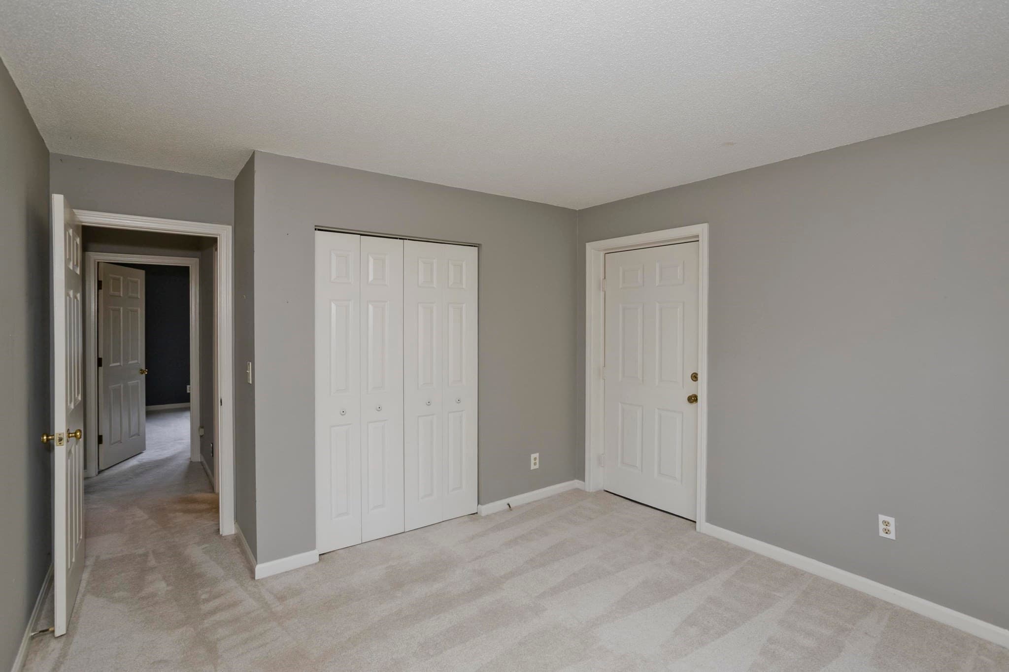 Condominium at 551 Nassau Dr # 551, Springfield MA 01129, Springfield, photo 17 of 19