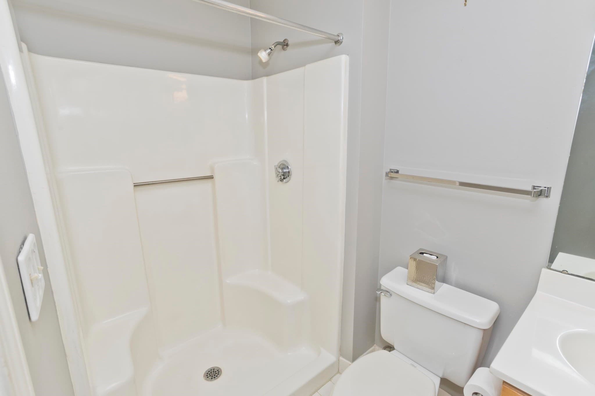 Condominium at 551 Nassau Dr # 551, Springfield MA 01129, Springfield, photo 11 of 19