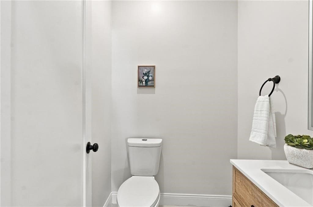 Single Family Residence at 515 Gaskill St, Woonsocket RI 02895, Woonsocket, photo 13 of 42