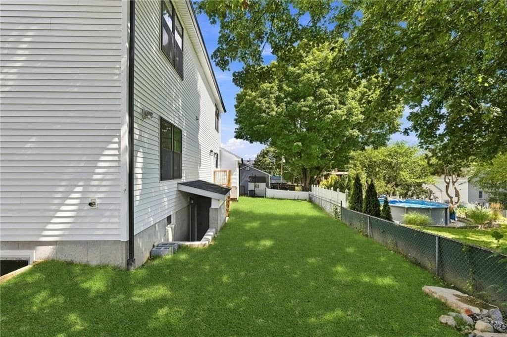 Single Family Residence at 515 Gaskill St, Woonsocket RI 02895, Woonsocket, photo 41 of 42