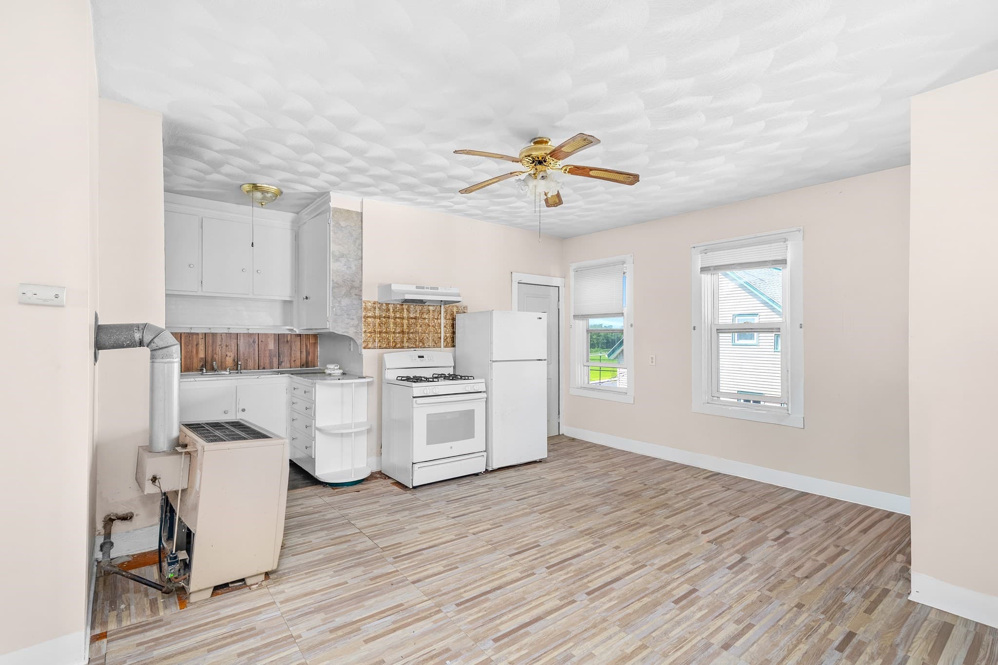 Commercial Sale at 84 Cory Street, Fall River MA 02720, Fall River, photo 4 of 38