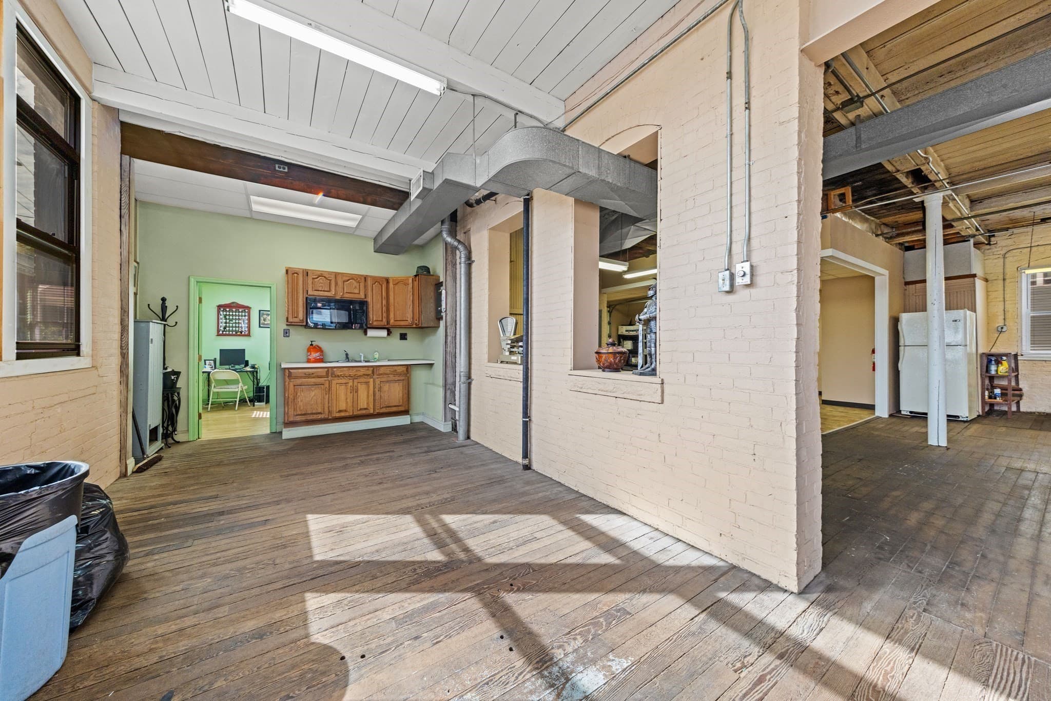 Commercial Sale at 4 Bruce Ave, North Attleboro MA 02760, North Attleboro, photo 9 of 30