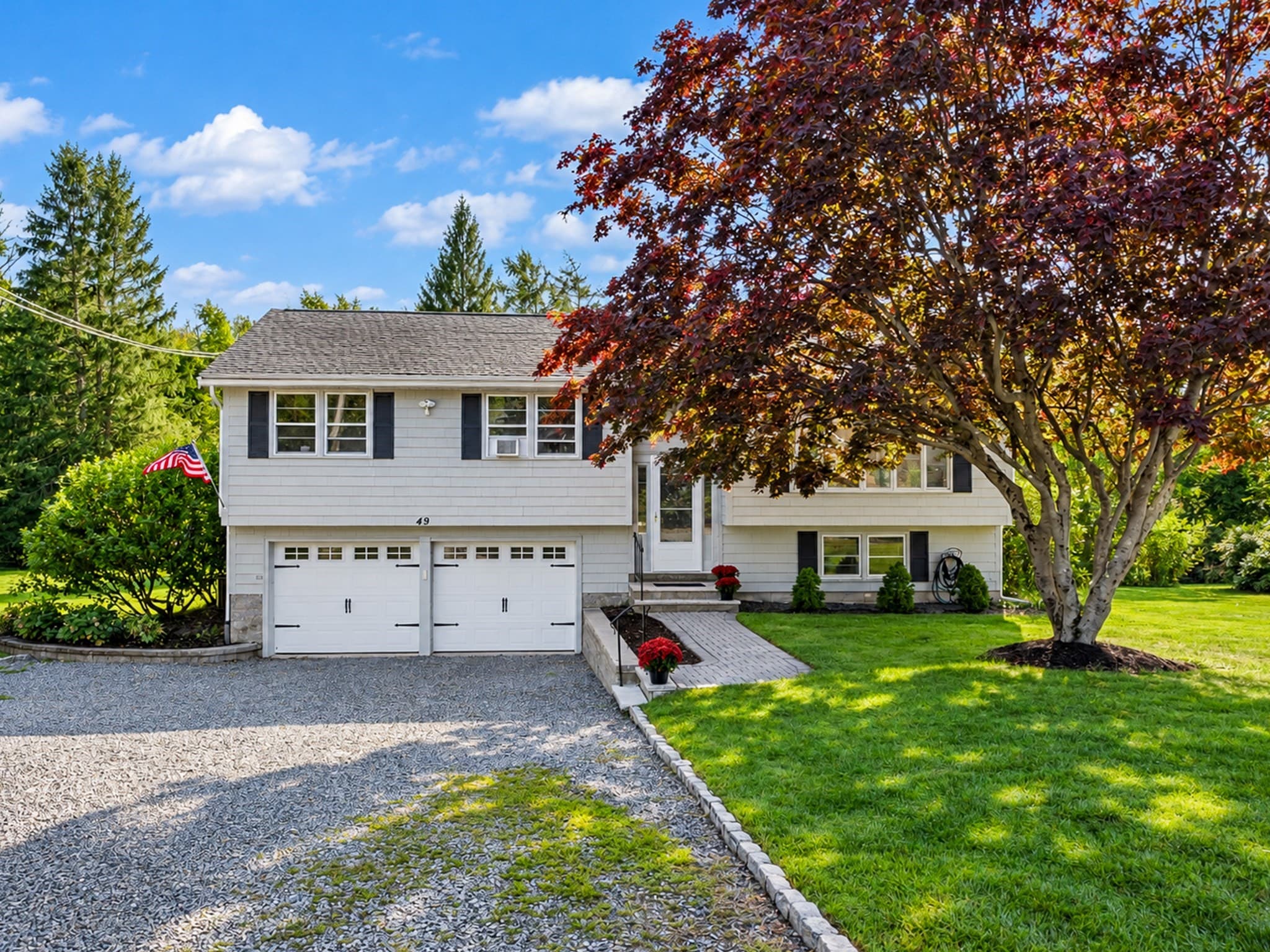 49 Meadowview Rd, North Andover MA 01845