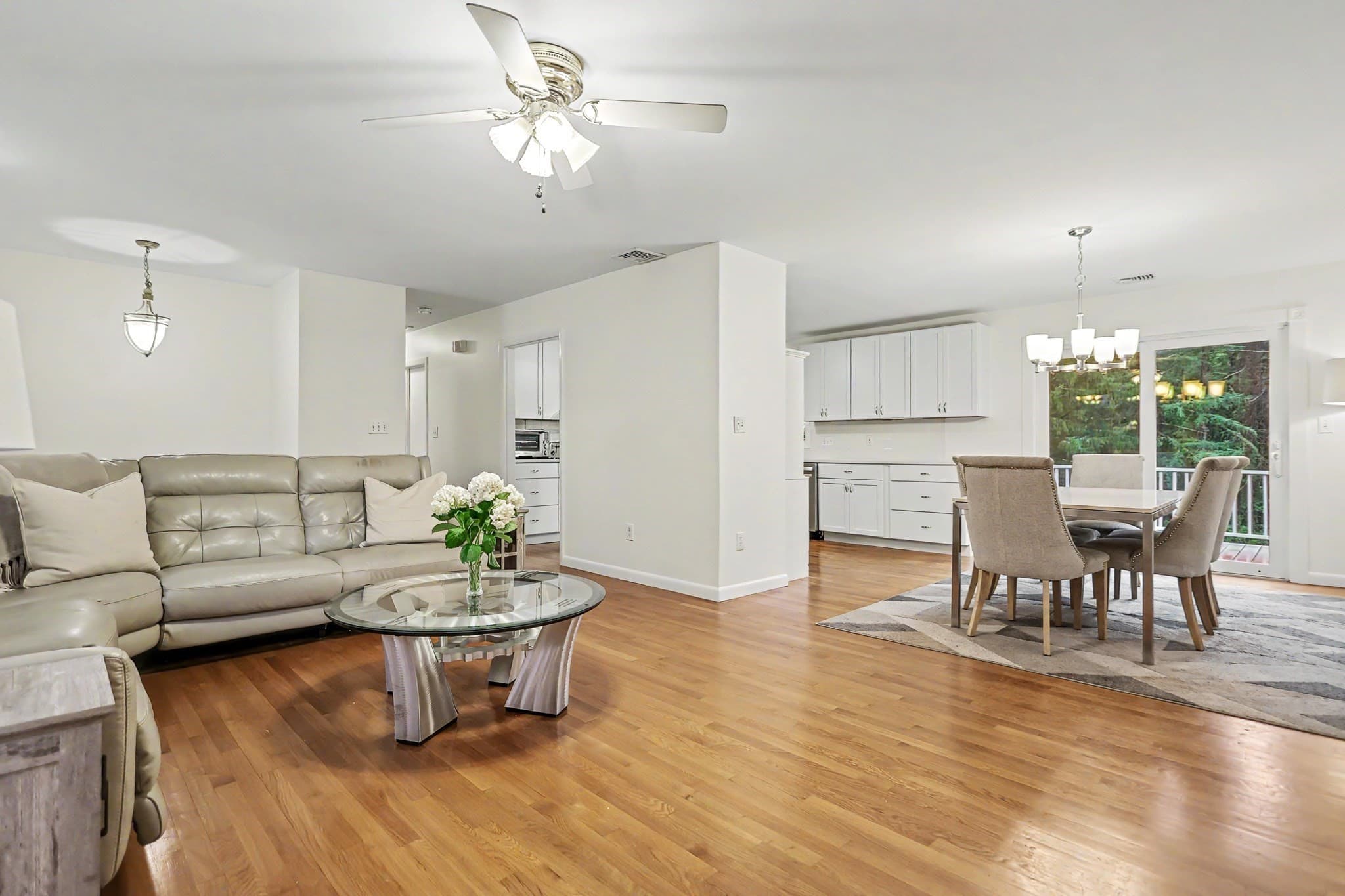Single Family Residence at 49 Meadowview Rd, North Andover MA 01845, North Andover, photo 8 of 37