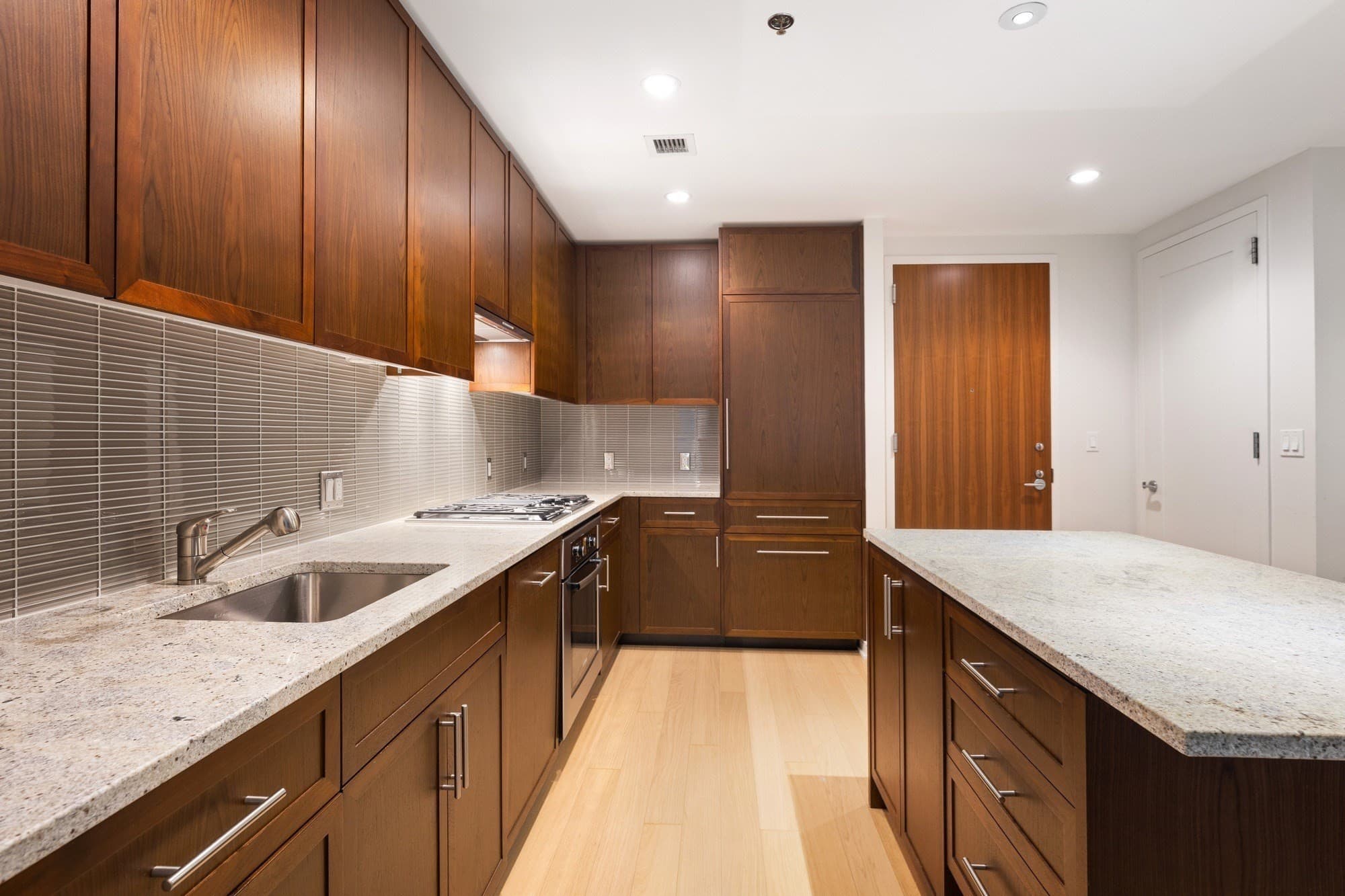 580 Washington # 204, Boston MA 02111