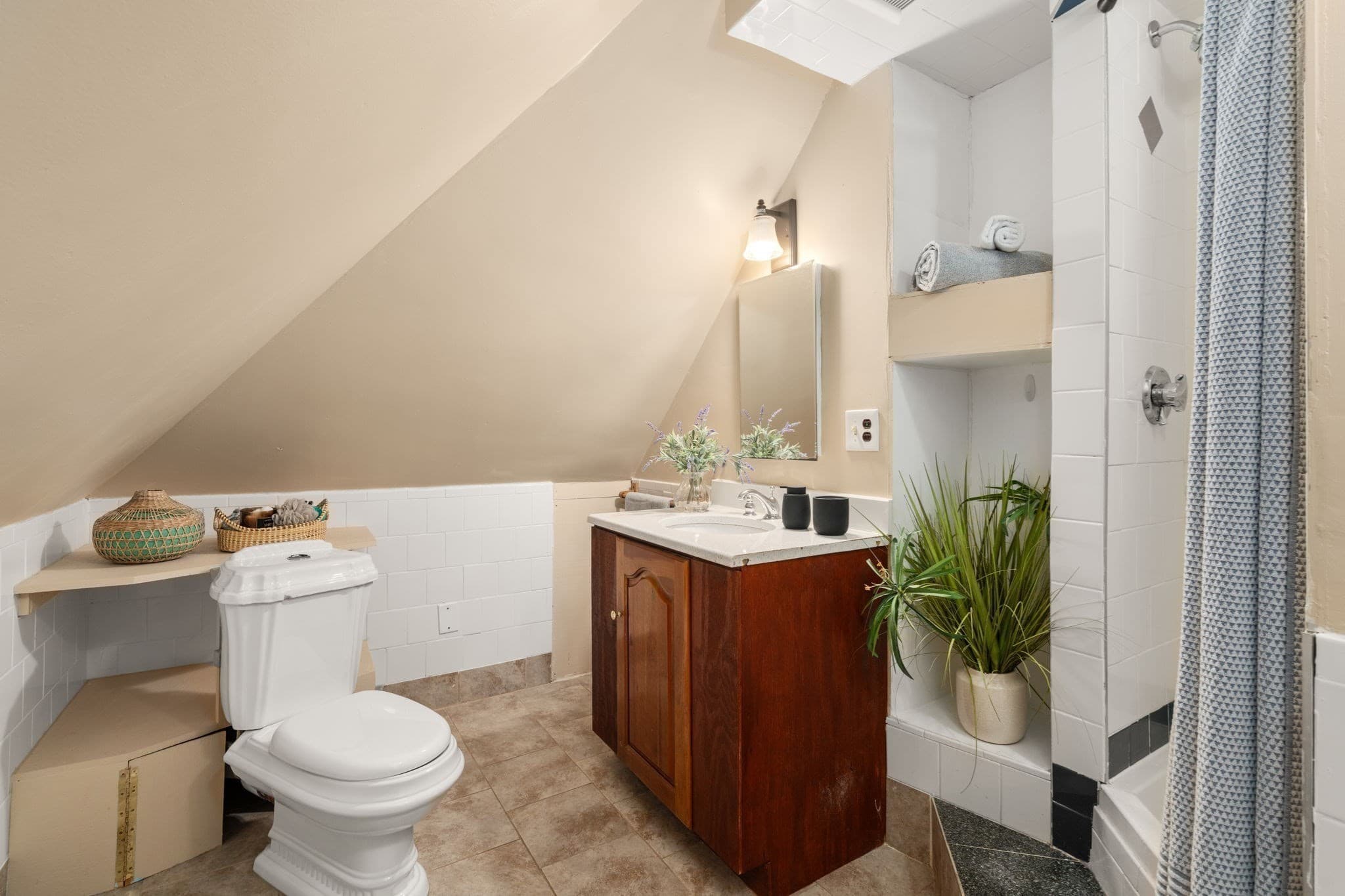 Single Family Residence at 305 Central Street, Newton MA 02466, Newton, photo 27 of 42