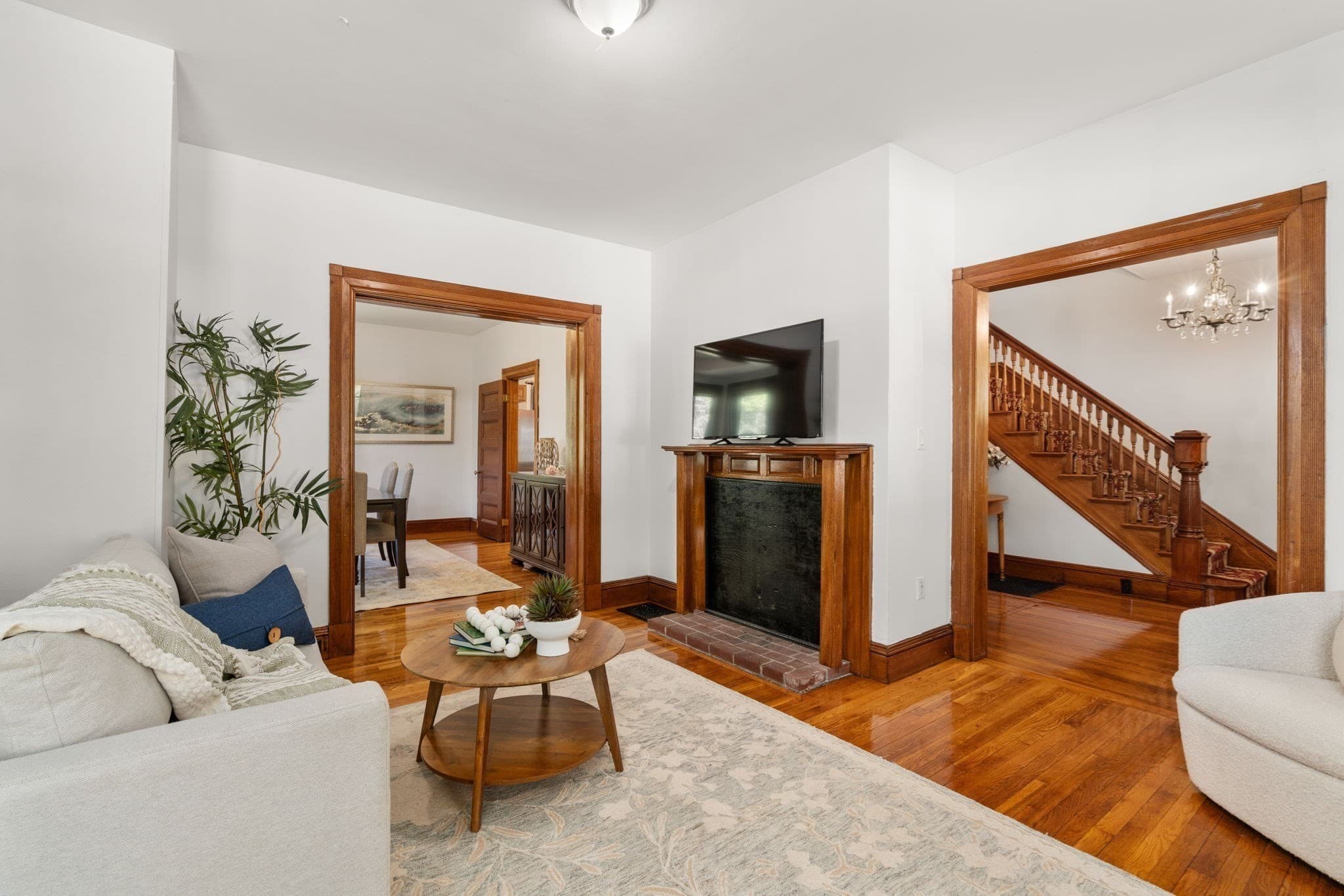 Single Family Residence at 305 Central Street, Newton MA 02466, Newton, photo 7 of 42