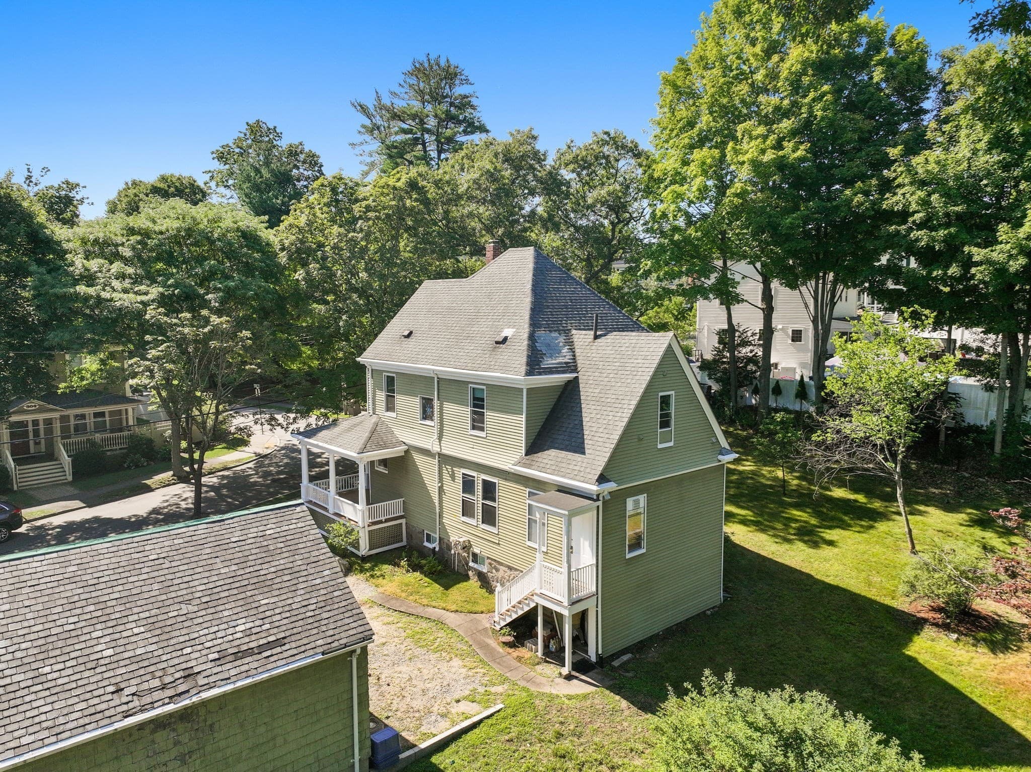 Single Family Residence at 305 Central Street, Newton MA 02466, Newton, photo 37 of 42