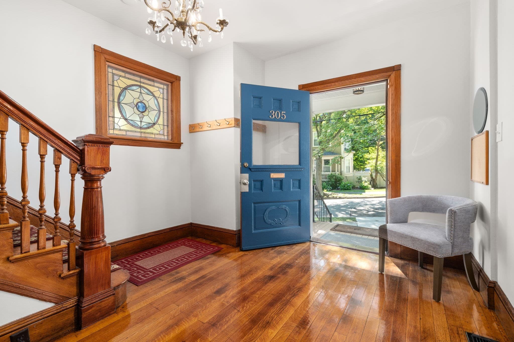 Single Family Residence at 305 Central Street, Newton MA 02466, Newton, photo 4 of 42