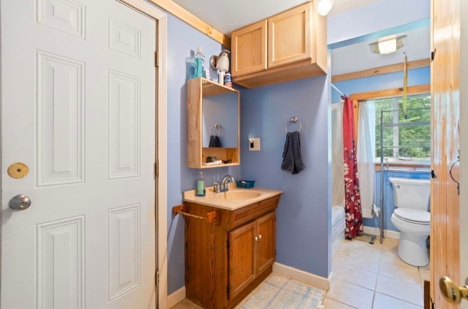 Single Family Residence at 64 Munsell St, Belchertown MA 01007, Belchertown, photo 12 of 25