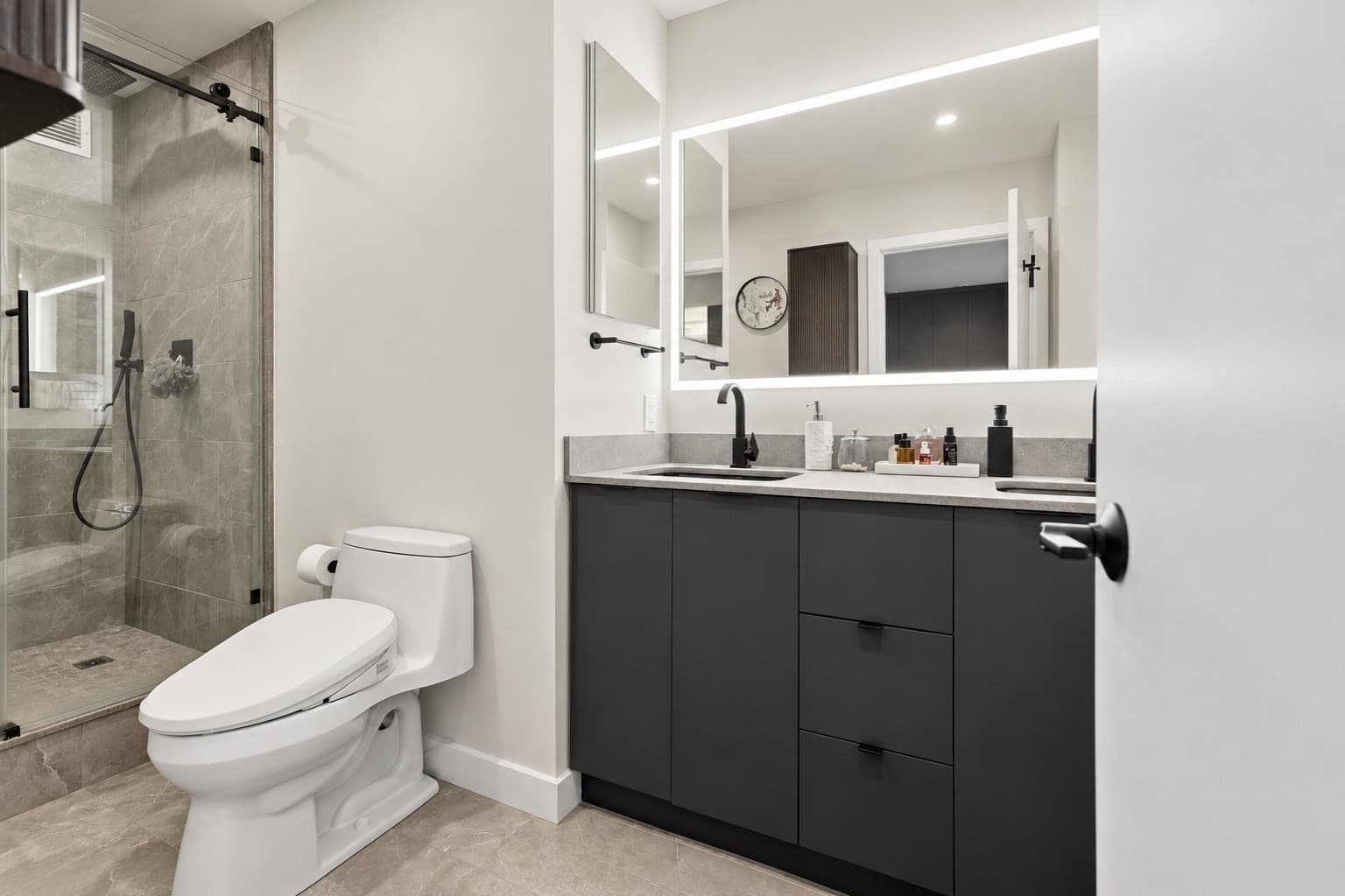 Condominium at 65 E India Row # 10E, Boston MA 02110, photo 19 of 30