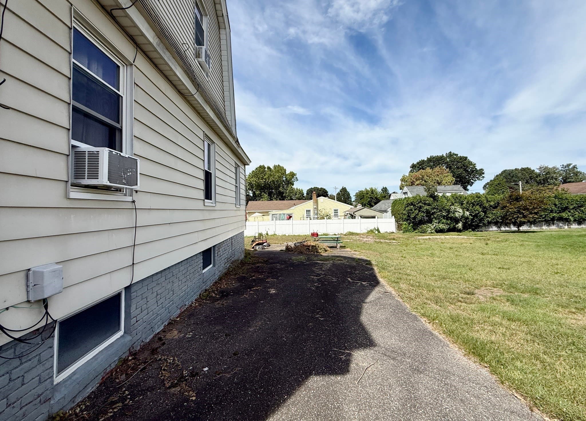 Single Family Residence at 30 Dalton Ave, Chicopee MA 01020, Chicopee, photo 5 of 16