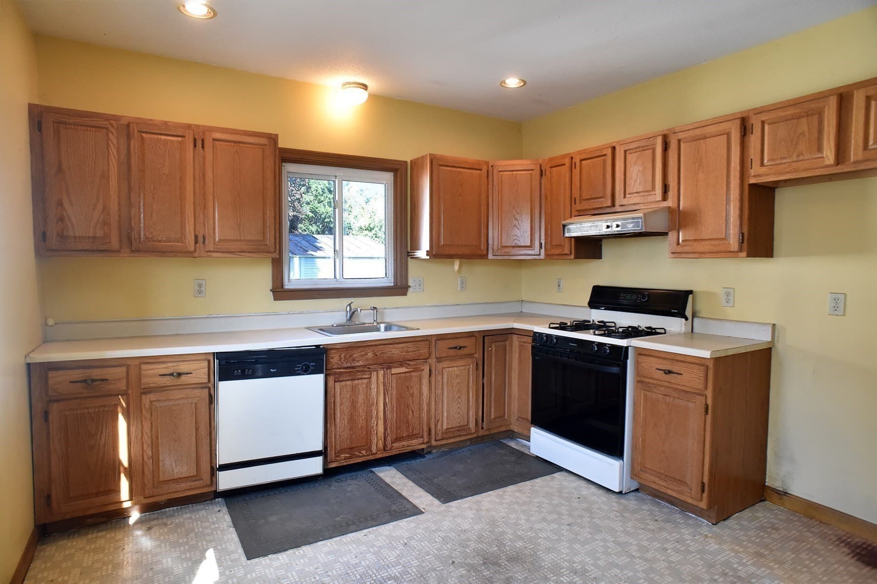 Single Family Residence at 360 Water, Haverhill MA 01830, Haverhill, photo 7 of 22
