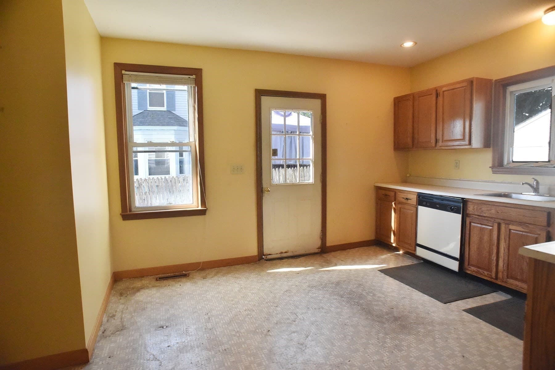 Single Family Residence at 360 Water, Haverhill MA 01830, Haverhill, photo 8 of 22