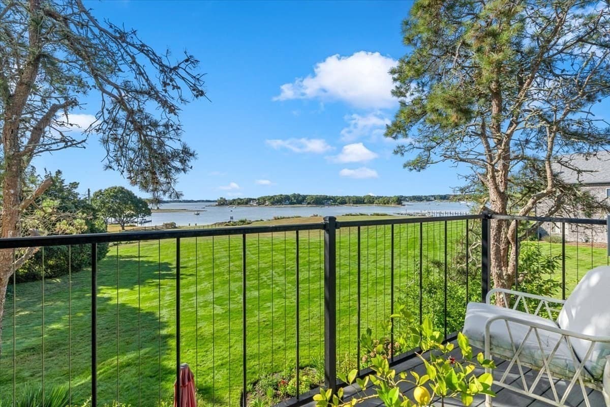 30 Woodbury St # 30, Wareham MA 02532