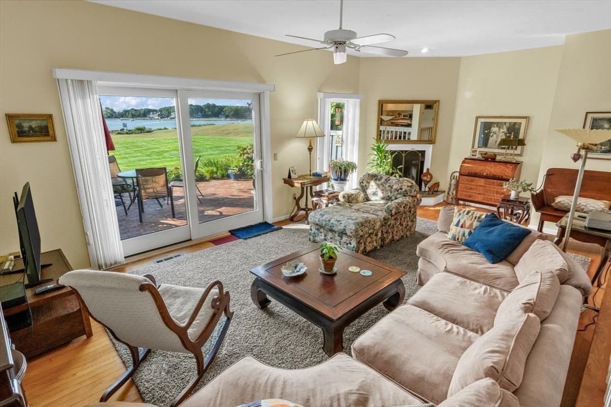 Condominium at 30 Woodbury St # 30, Wareham MA 02532, Wareham, photo 18 of 42