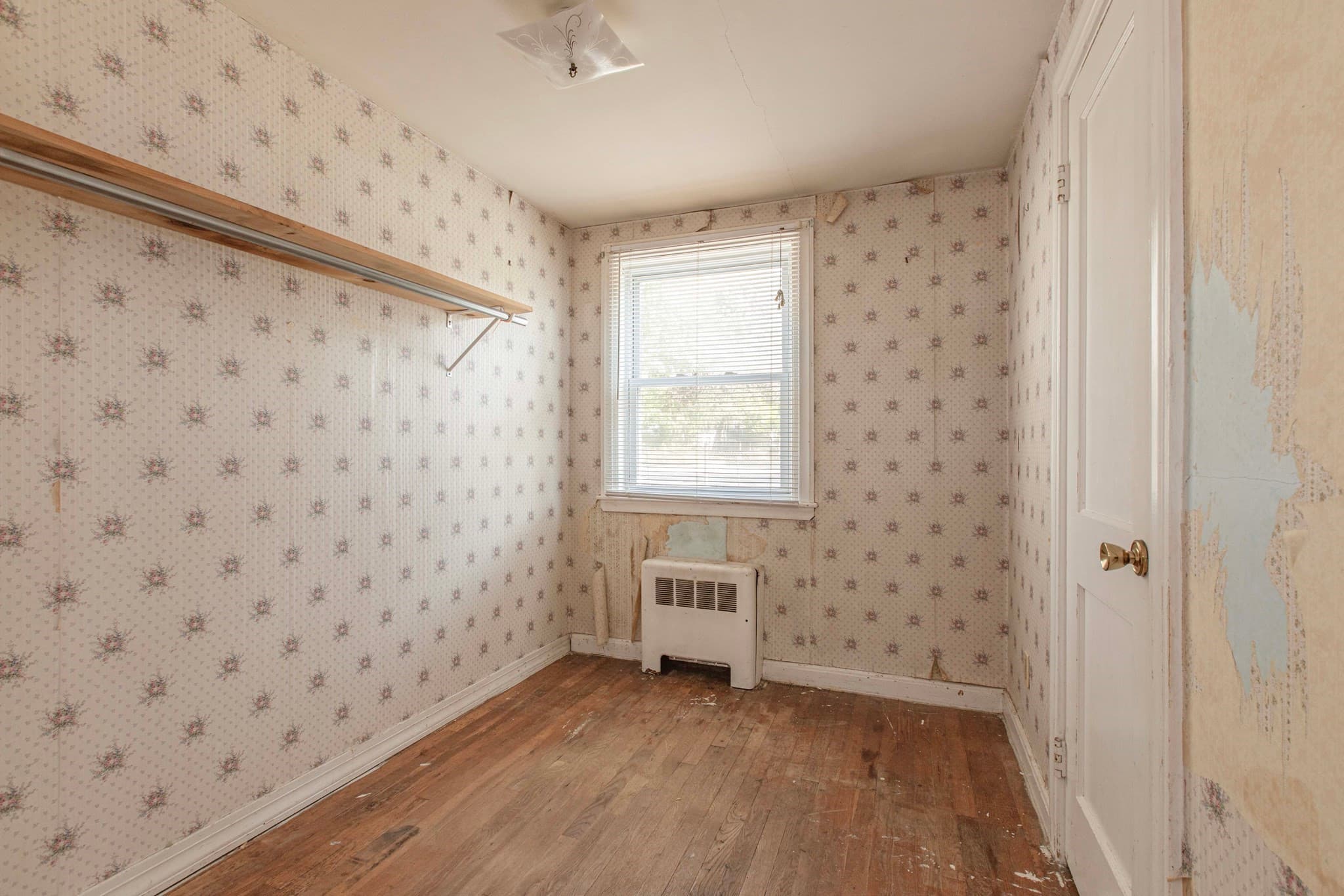 Single Family Residence at 122 Algonquin St, Brockton MA 02302, Brockton, photo 17 of 29