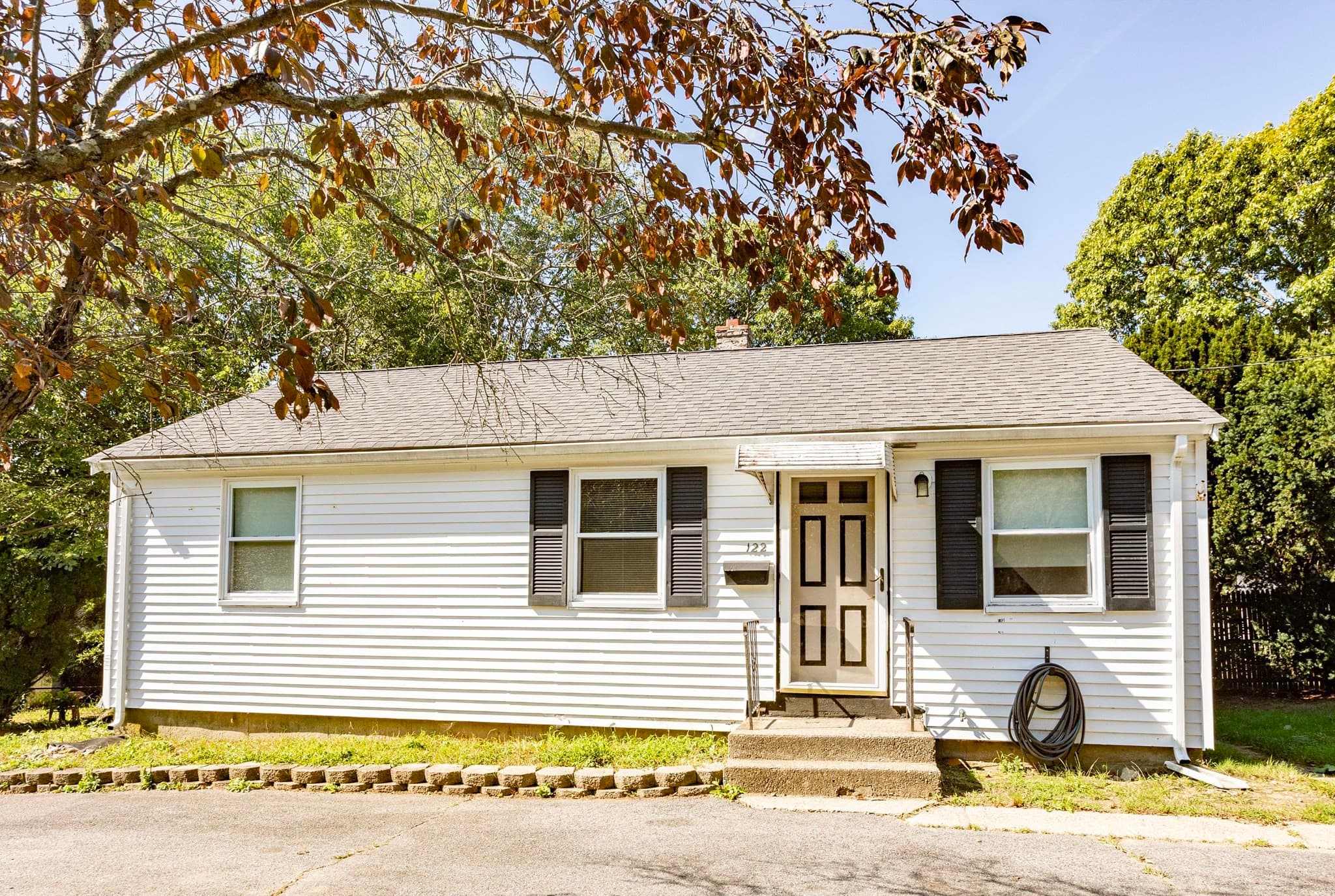 122 Algonquin St, Brockton MA 02302