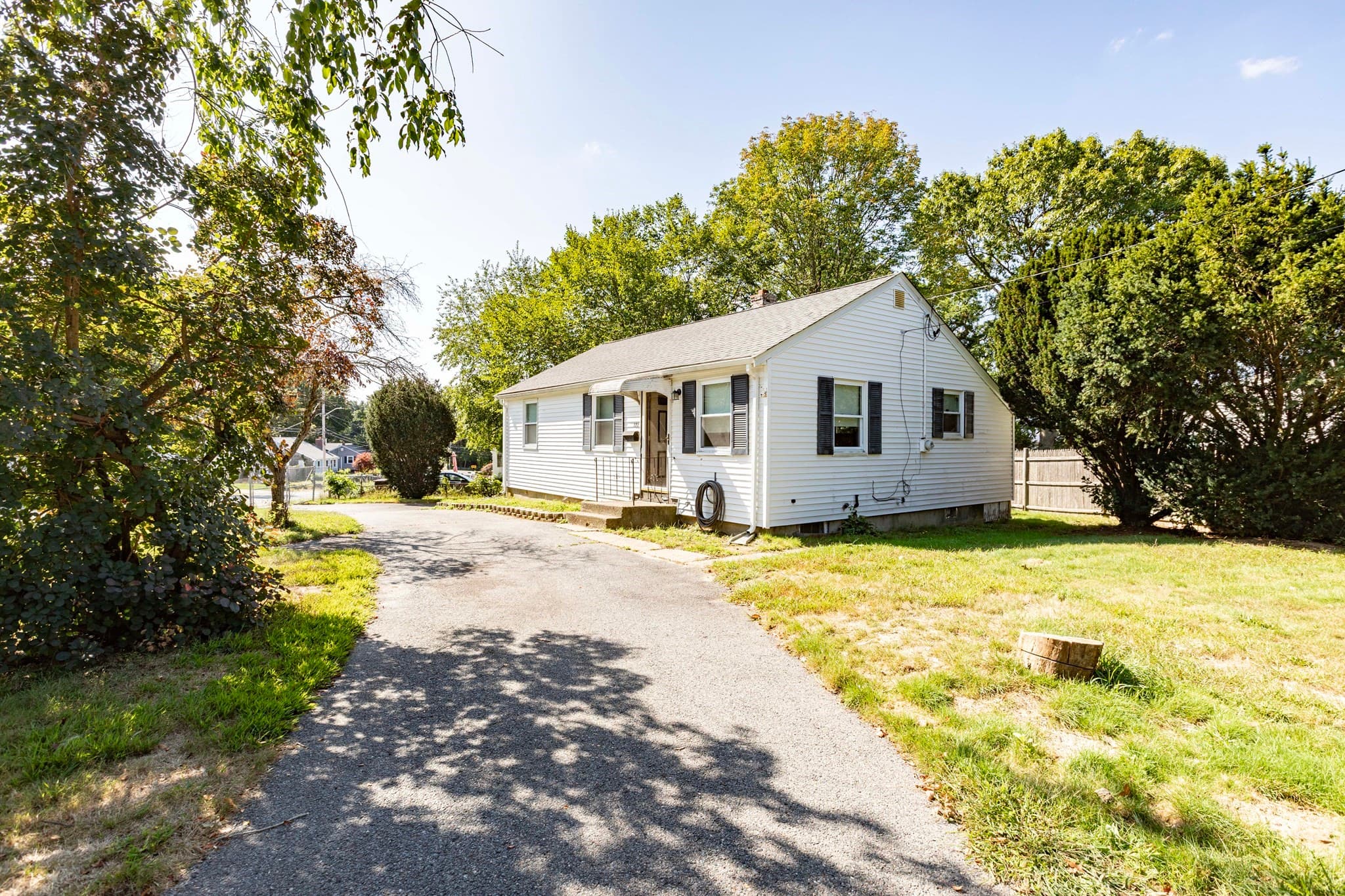Single Family Residence at 122 Algonquin St, Brockton MA 02302, Brockton, photo 4 of 29