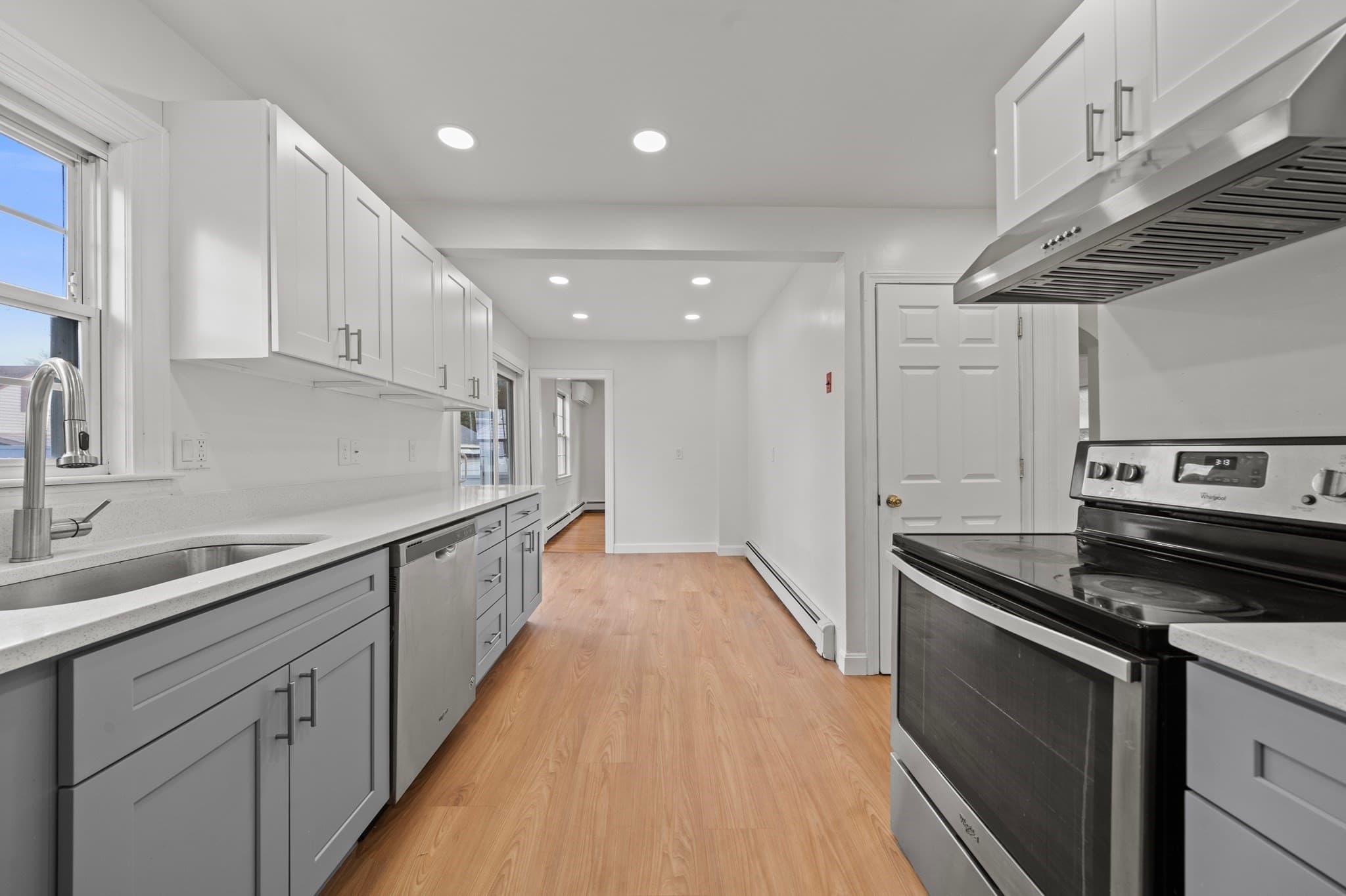 Single Family Residence at 11 Sendick Rd, Woburn MA 01801, Woburn, photo 13 of 38