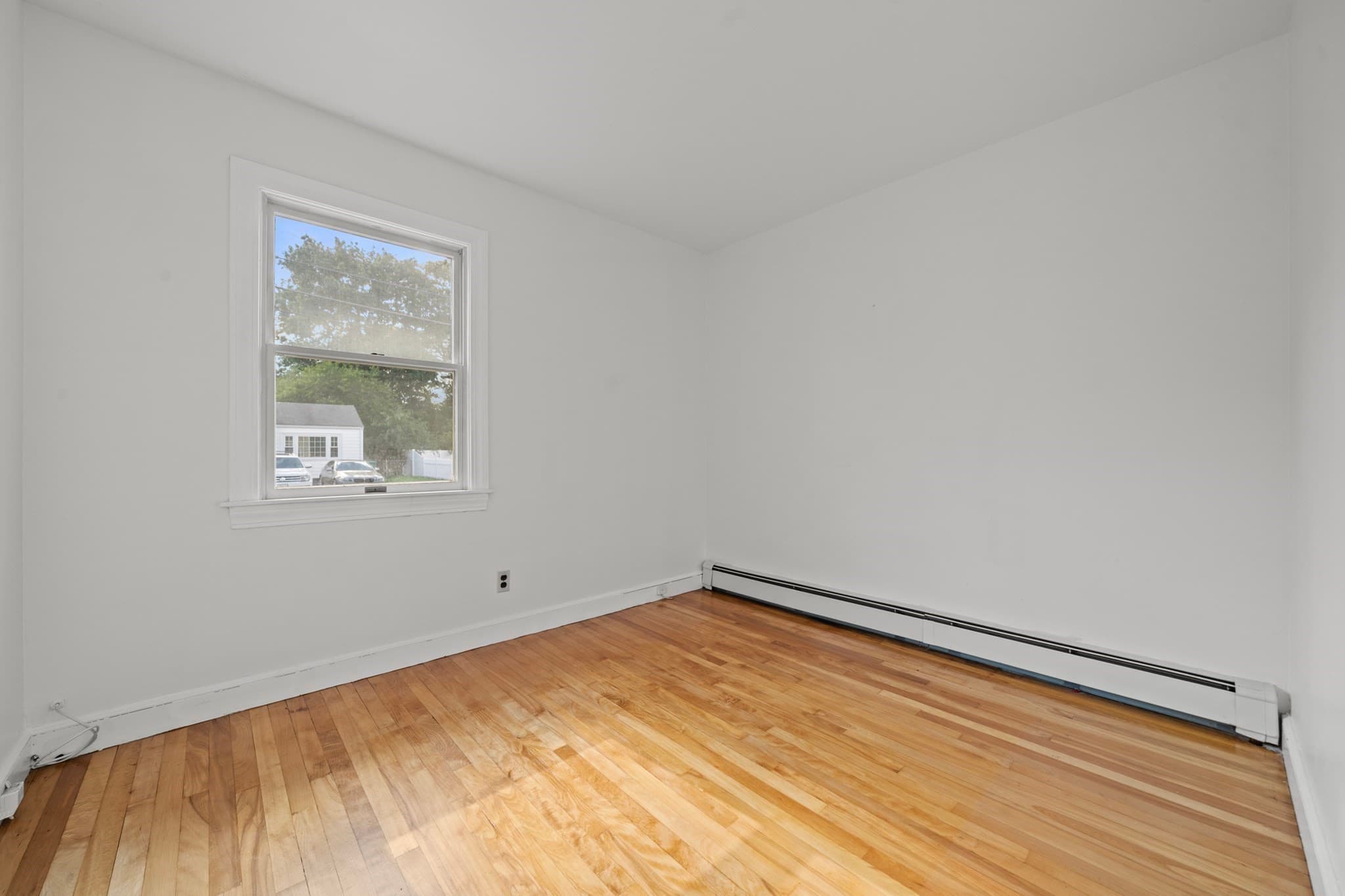 Single Family Residence at 11 Sendick Rd, Woburn MA 01801, Woburn, photo 16 of 38