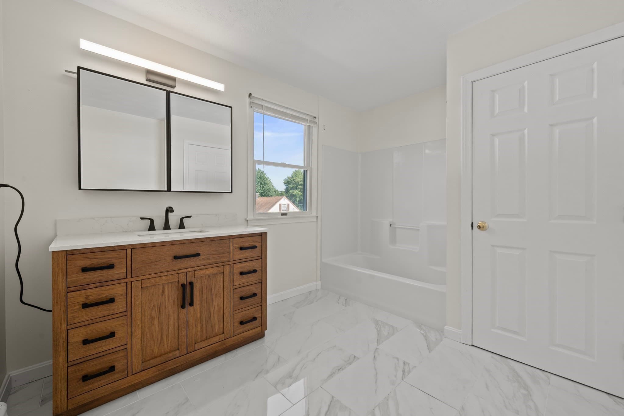 Single Family Residence at 11 Sendick Rd, Woburn MA 01801, Woburn, photo 21 of 38