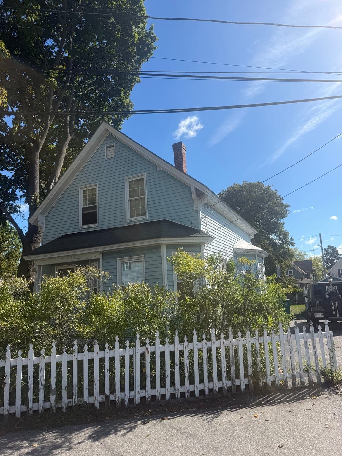 59 Crescent St, Lowell MA 01851