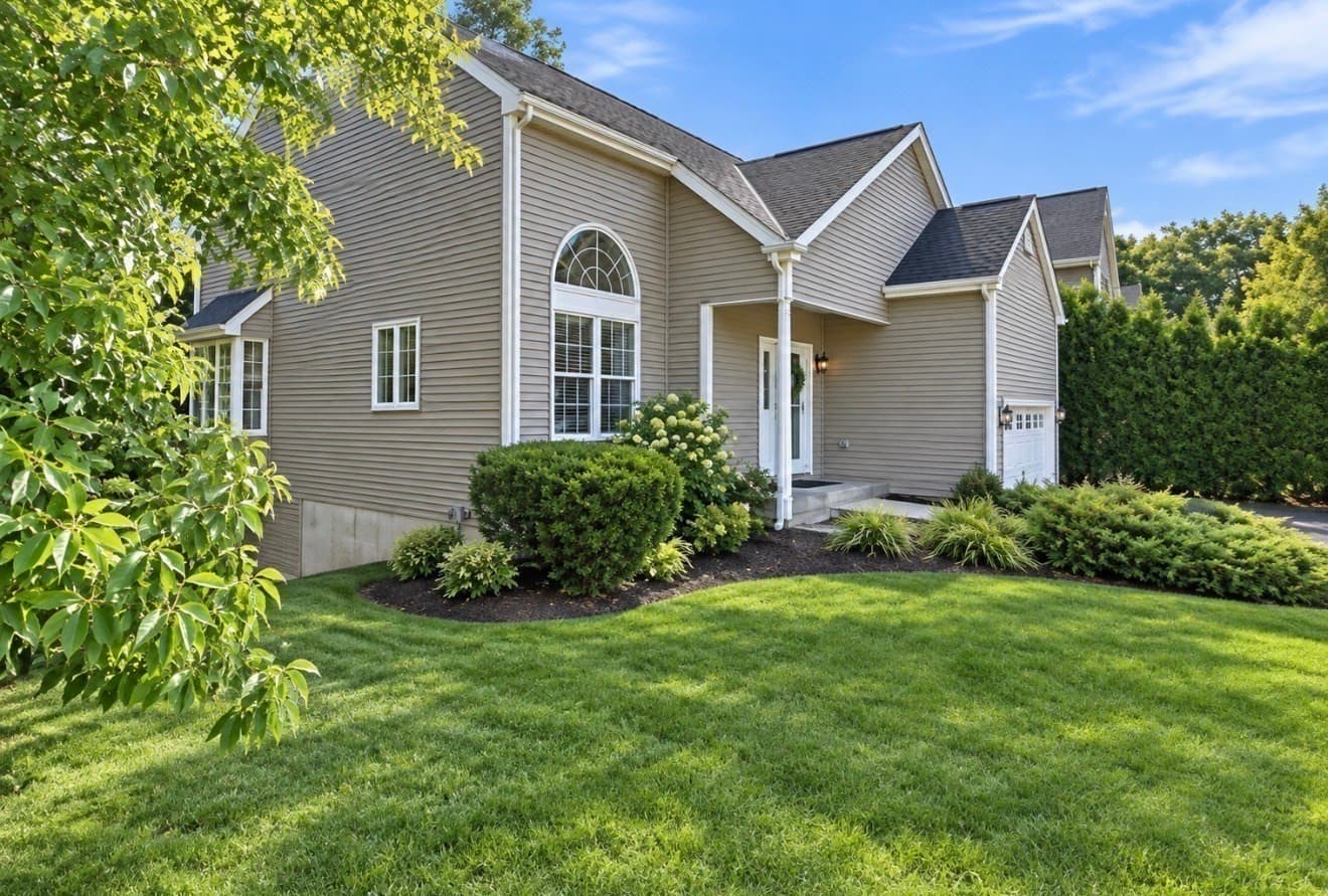 Condominium at 11 Aris Way # 11, Milford MA 01757, Milford, photo 3 of 37