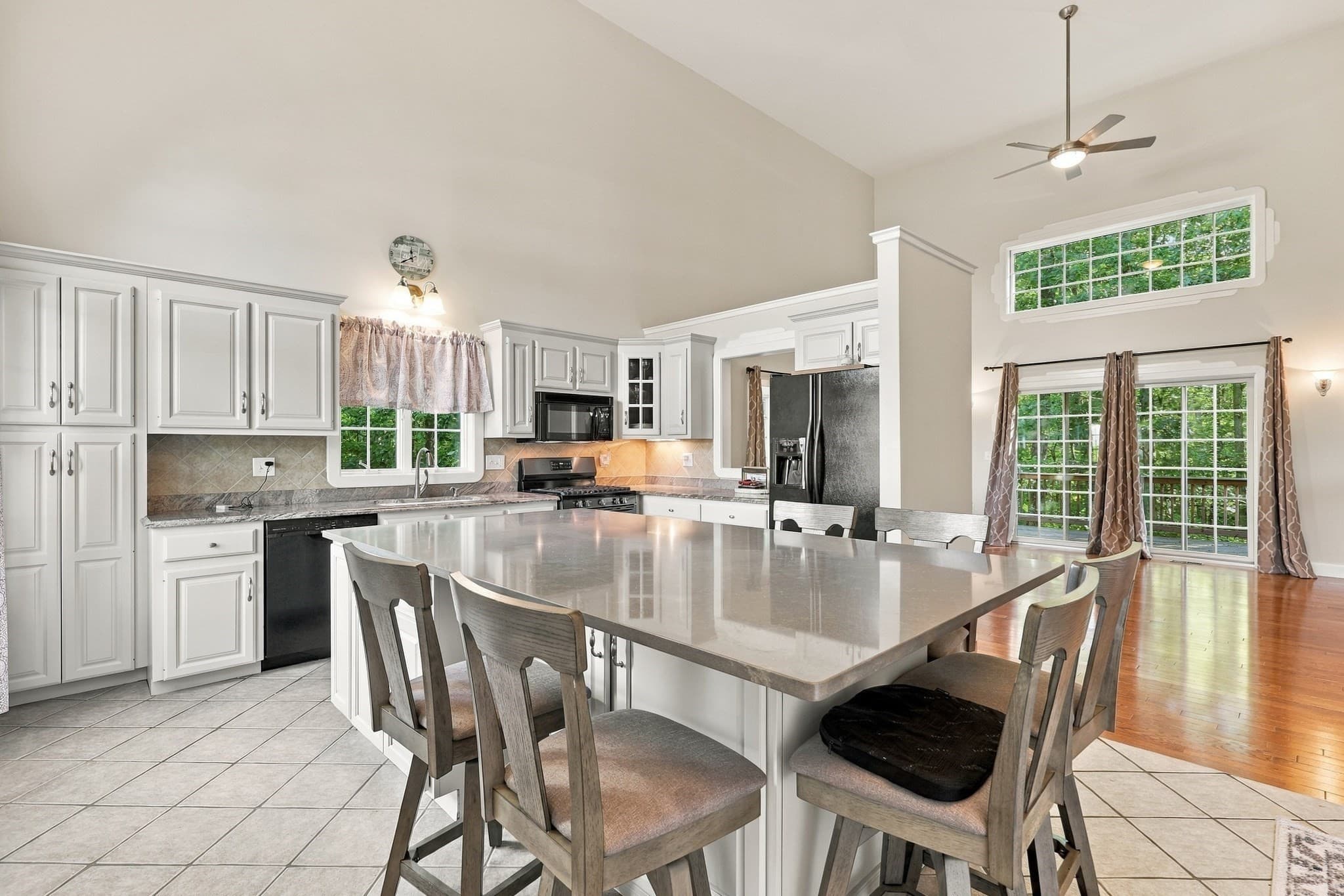 Condominium at 11 Aris Way # 11, Milford MA 01757, Milford, photo 9 of 37