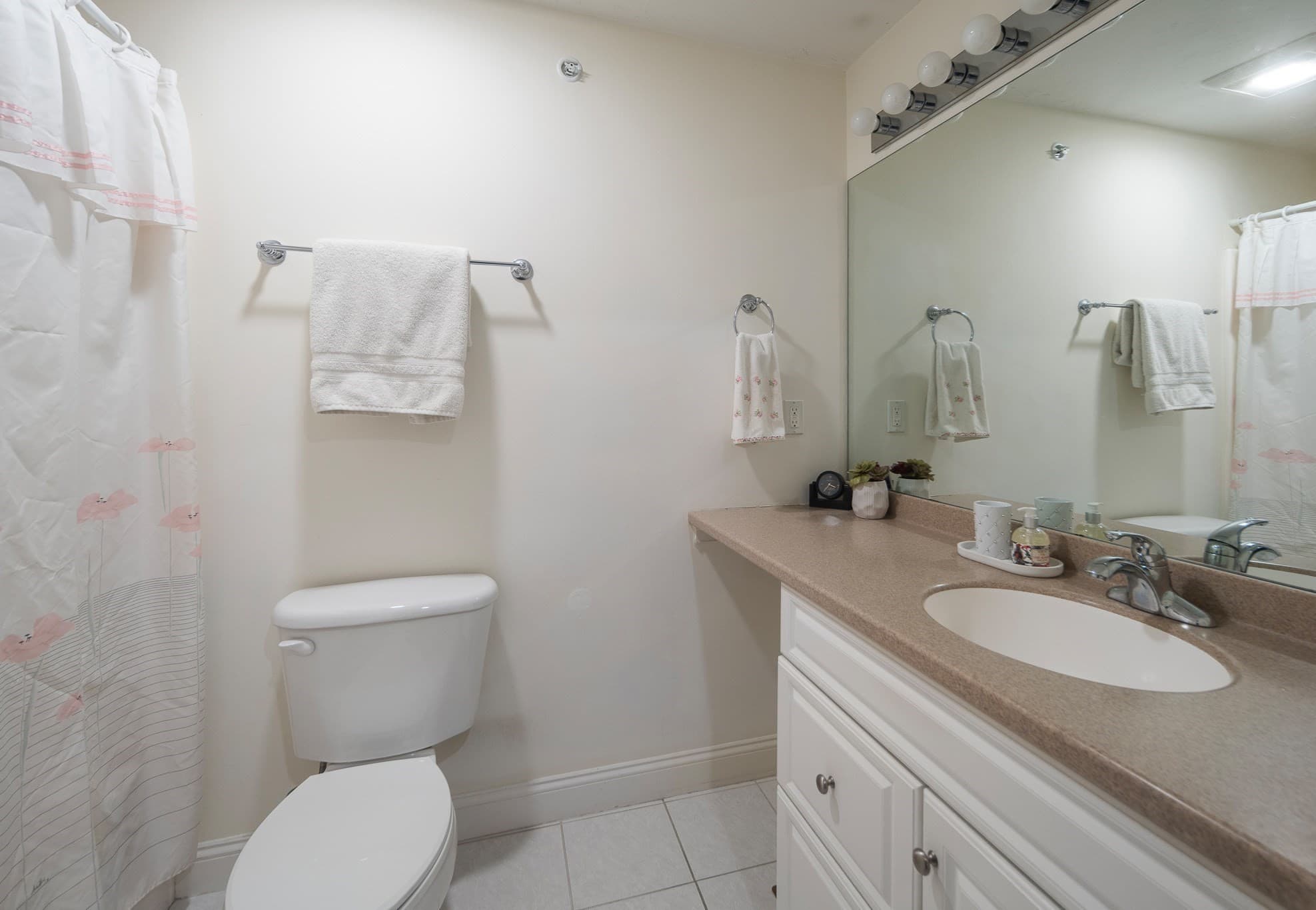 Condominium at 410 Salem St # 1501, Wakefield MA 01880, Wakefield, photo 21 of 37