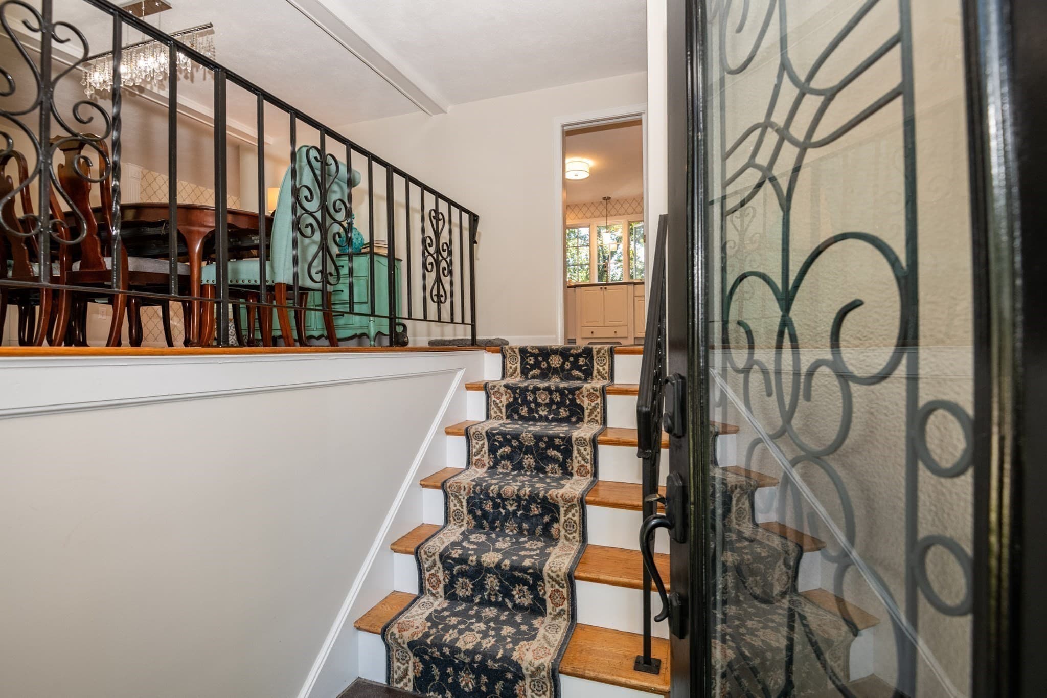 Single Family Residence at 29 Doncaster Circle, Lynnfield MA 01940, Lynnfield, photo 10 of 42