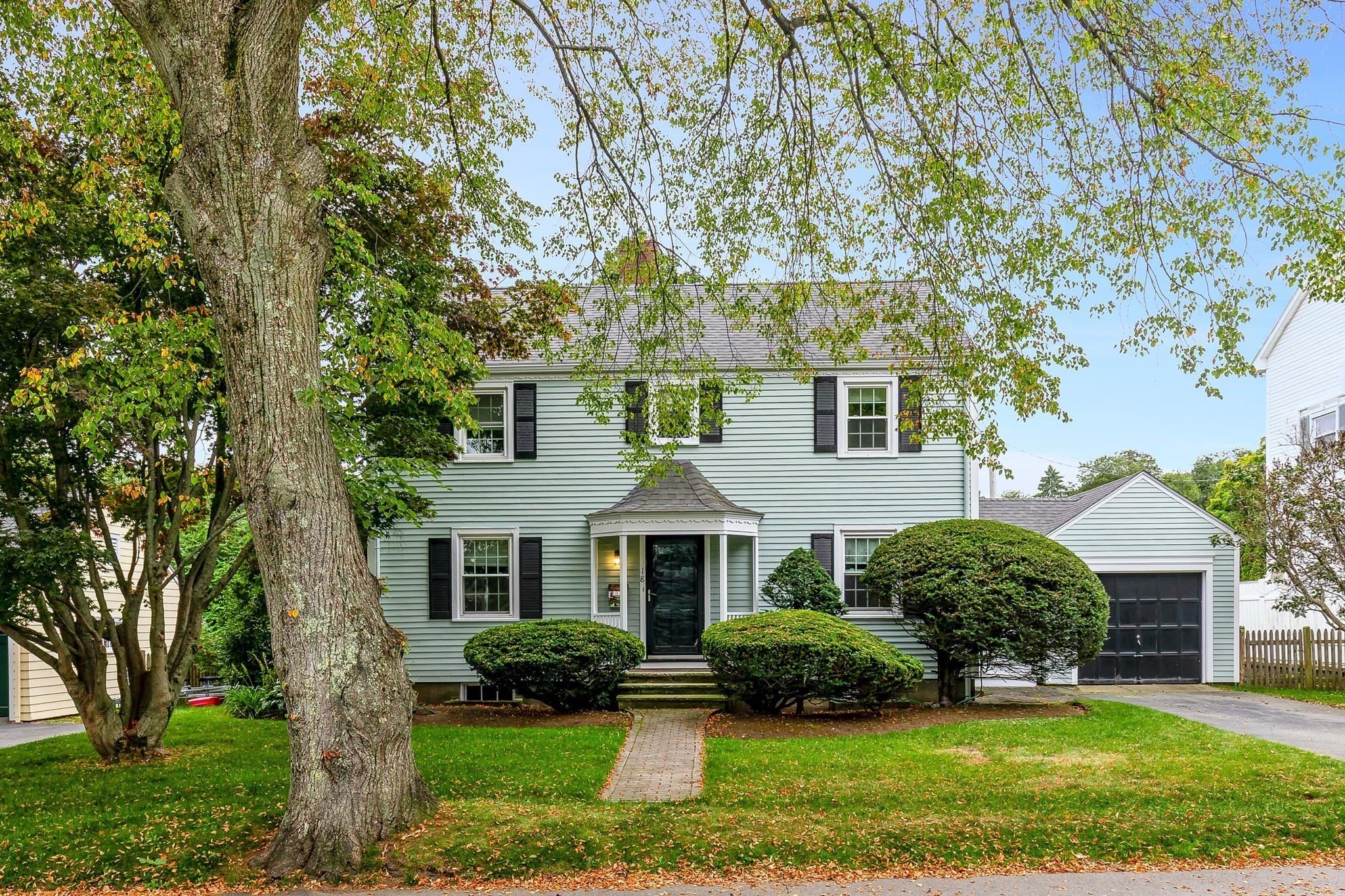 Single Family Residence at 18 Mohawk Rd, Marblehead MA 01945, Marblehead, photo 2 of 42