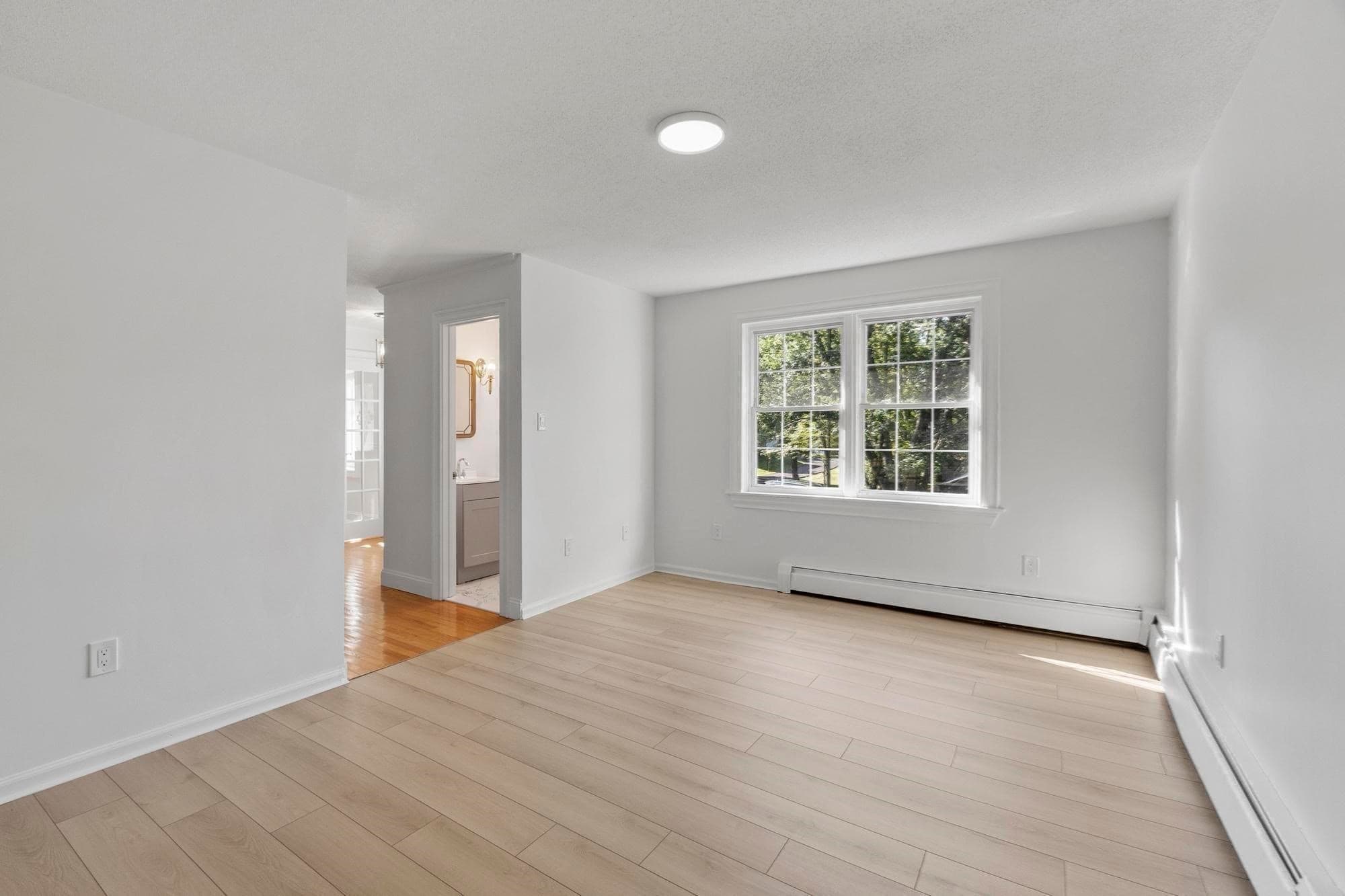 Single Family Residence at 41 Riverview Ave, Methuen MA 01844, Methuen, photo 9 of 39