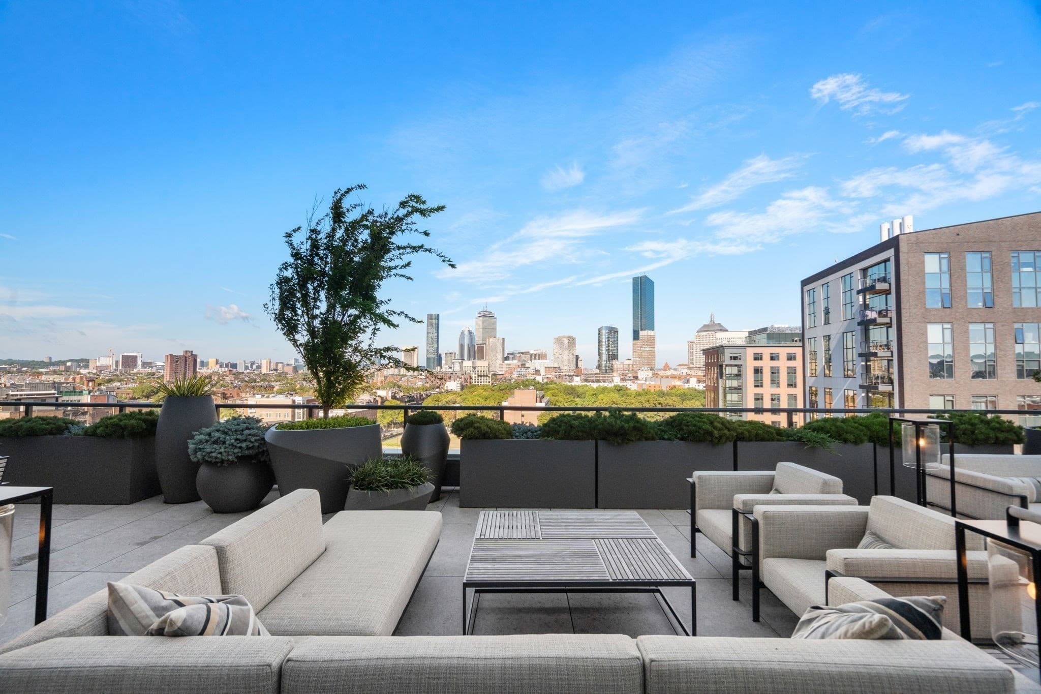Condominium at 380 Harrison Ave # J, Boston MA 02118, Boston, photo 2 of 31