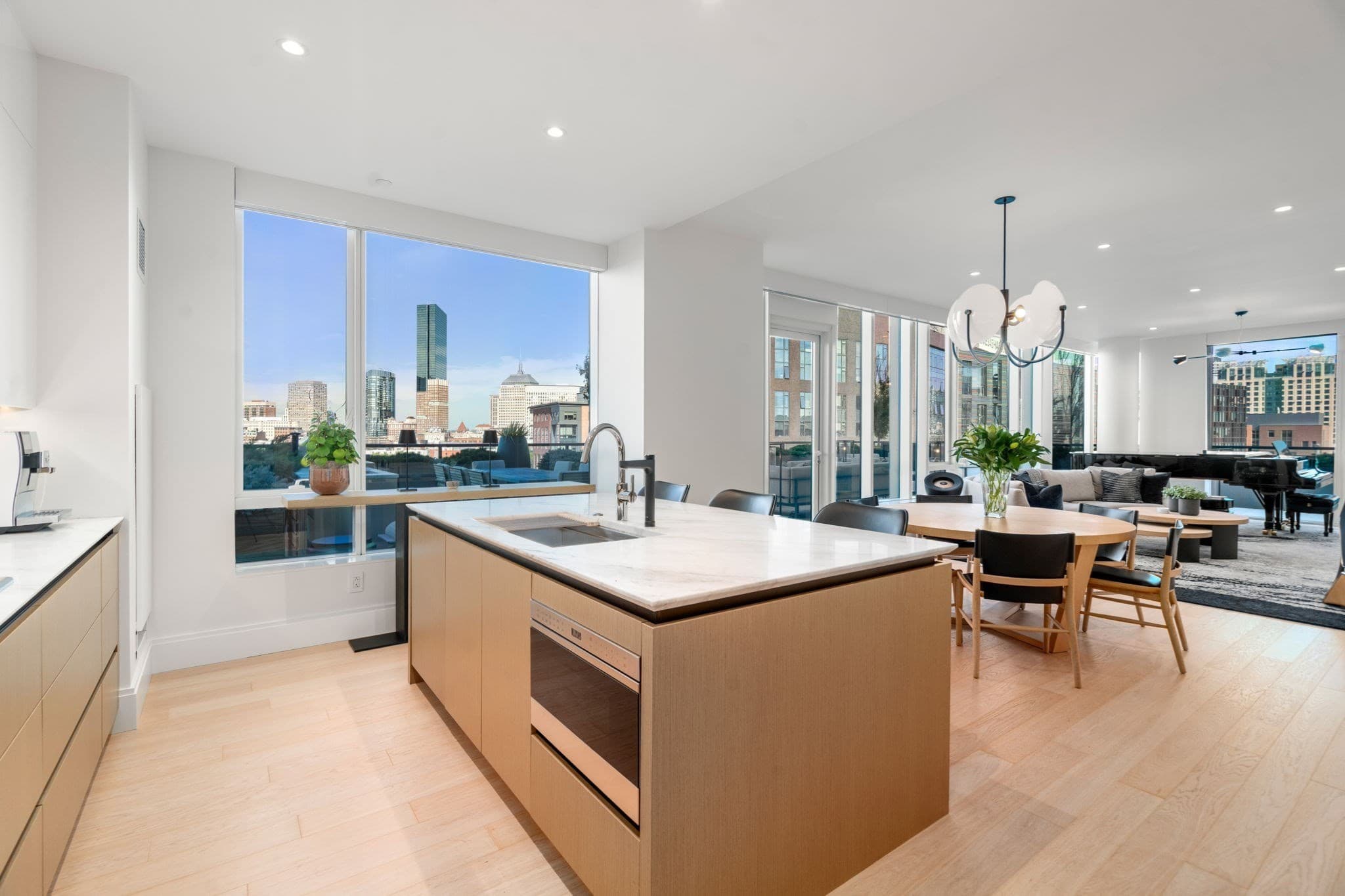Condominium at 380 Harrison Ave # J, Boston MA 02118, Boston, photo 6 of 31