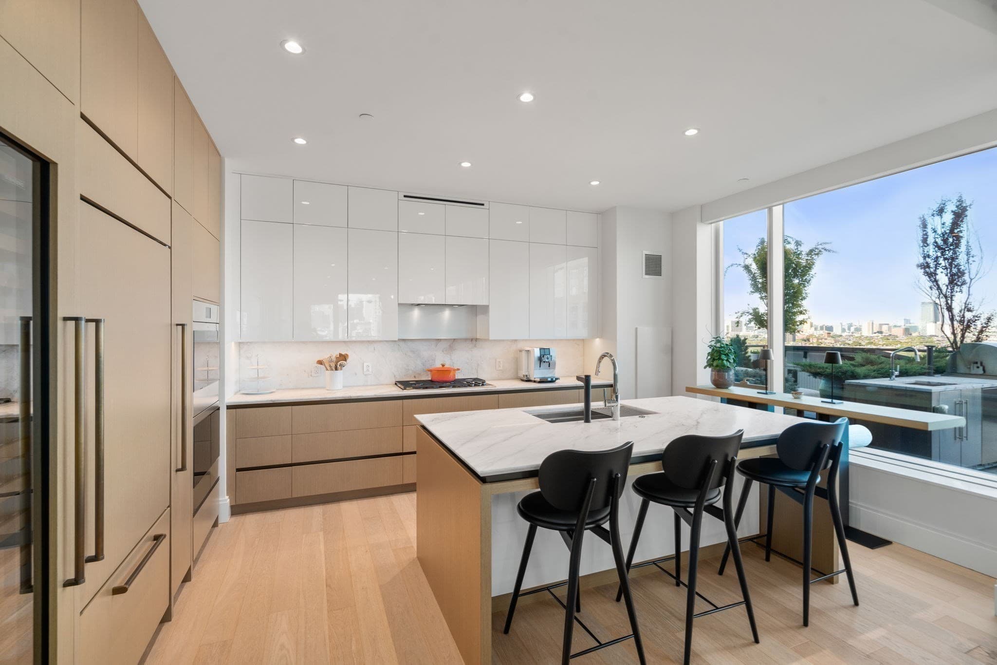 Condominium at 380 Harrison Ave # J, Boston MA 02118, Boston, photo 5 of 31