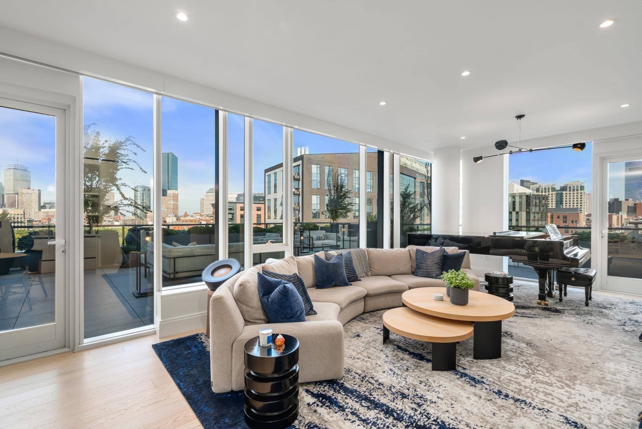 Condominium at 380 Harrison Ave # J, Boston MA 02118, Boston, photo 4 of 31