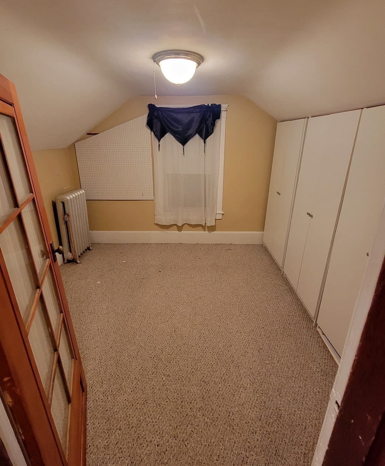 Single Family Residence at 185 Dracut St, Lowell MA 01854, Lowell, photo 10 of 17