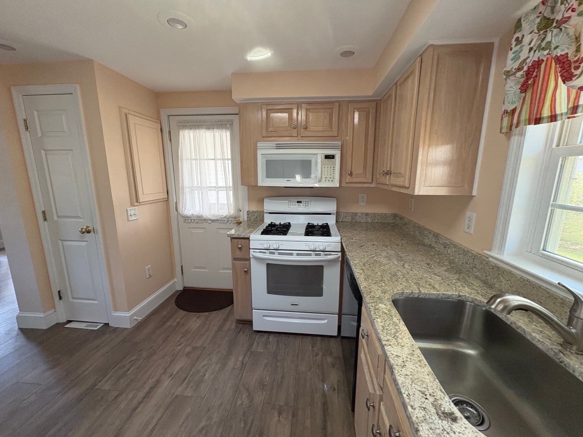 Mobile Home at 41 Pocahontas Drive, Plymouth MA 02360, Plymouth, photo 10 of 23