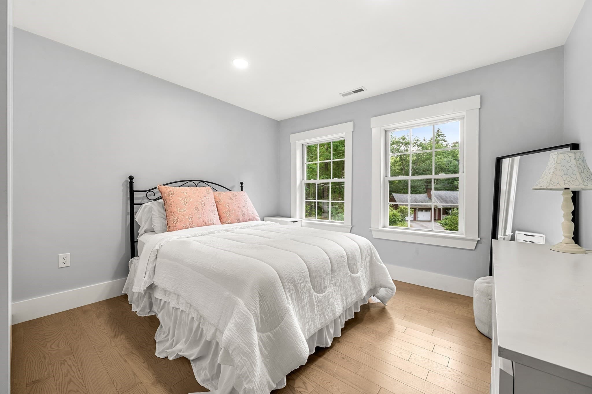 Single Family Residence at 6 Craig Cir, Westford MA 01886, Westford, photo 13 of 29