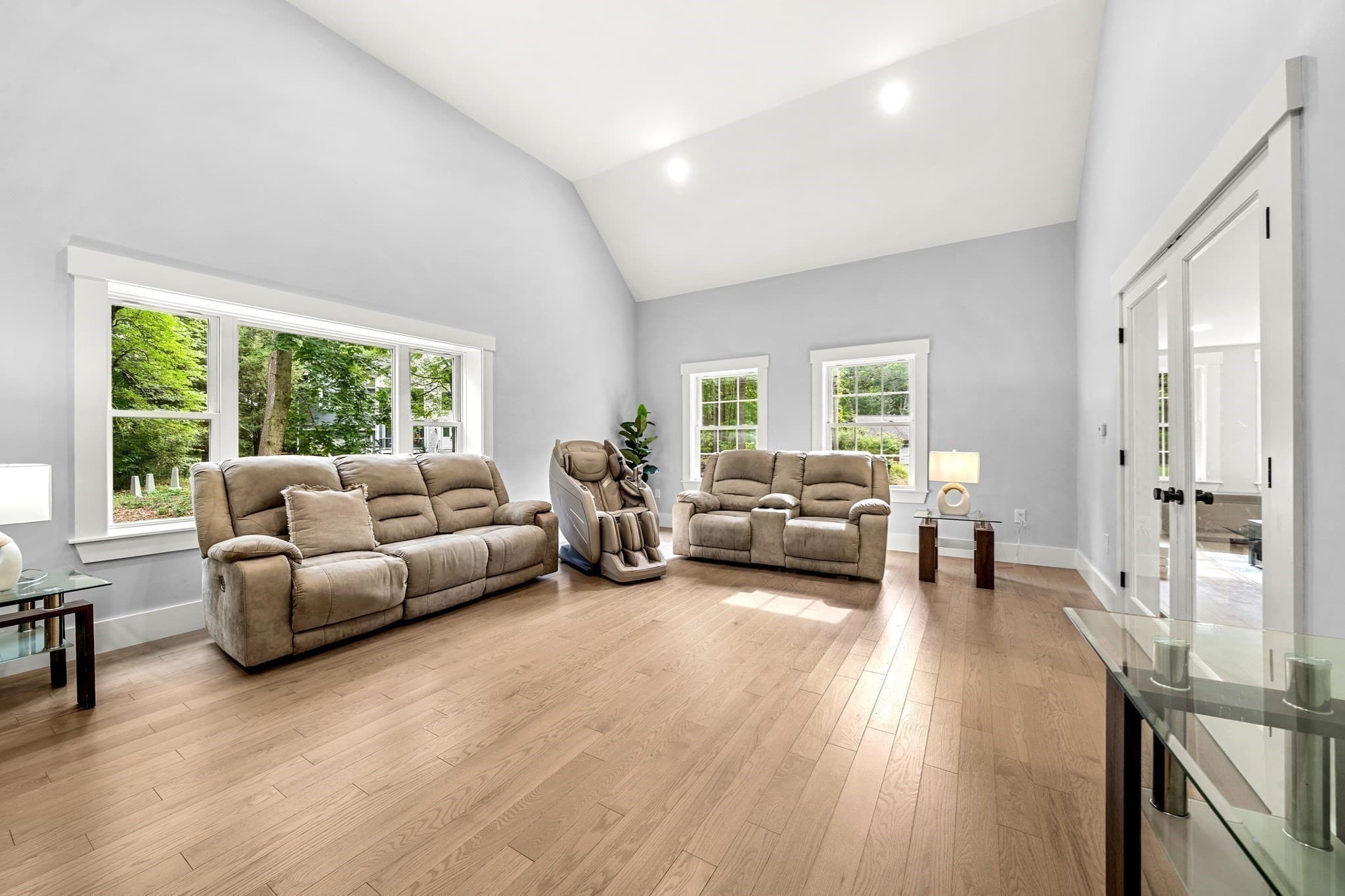 Single Family Residence at 6 Craig Cir, Westford MA 01886, Westford, photo 12 of 29