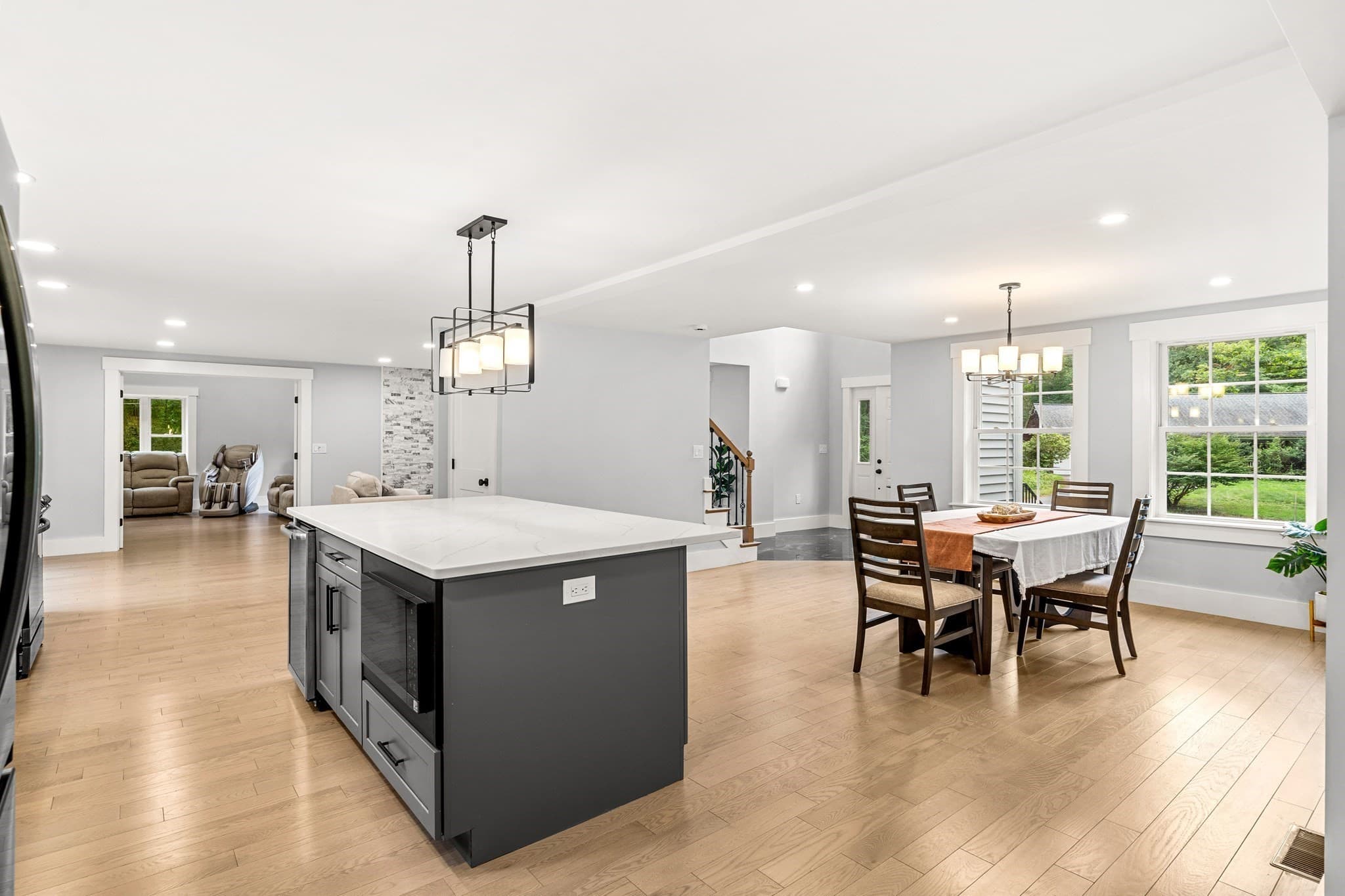 Single Family Residence at 6 Craig Cir, Westford MA 01886, Westford, photo 8 of 29
