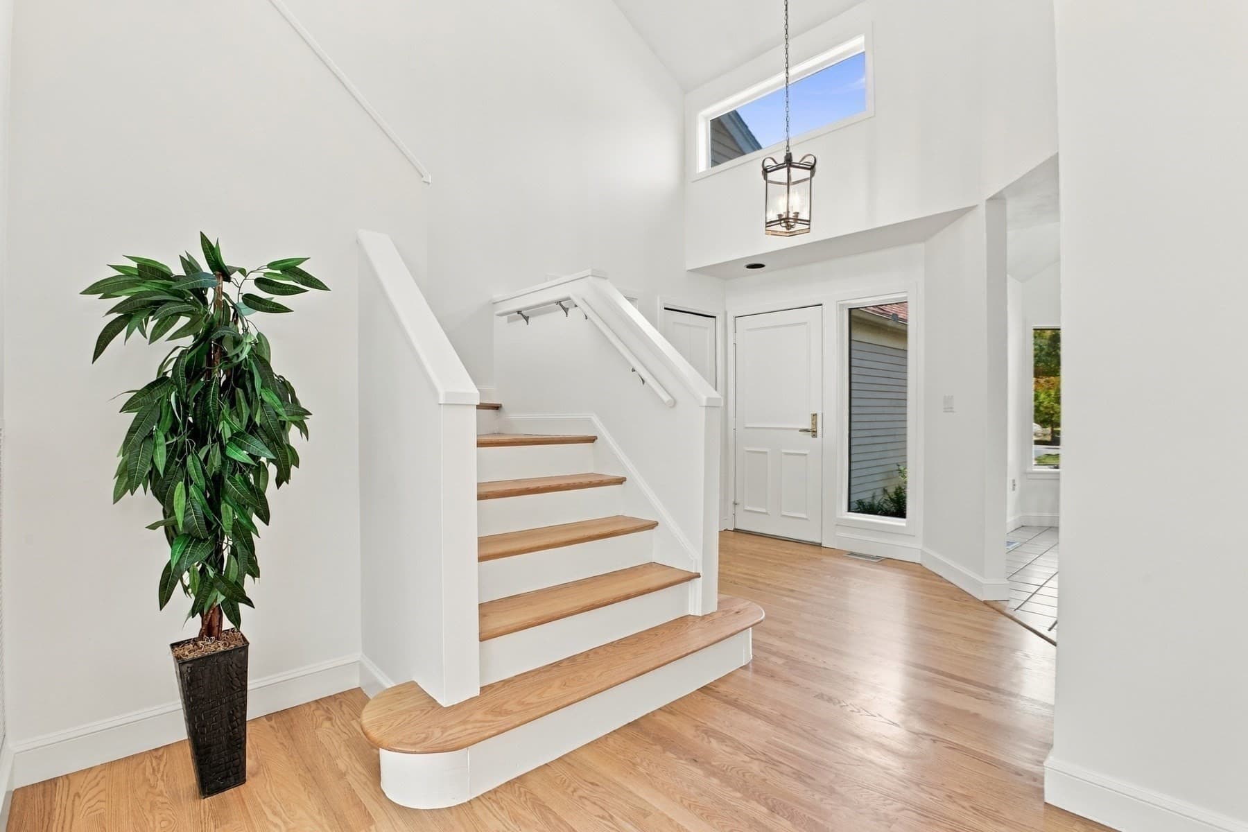 Condominium at 7 Wainwright Rd. # 47, Winchester MA 01890, Winchester, photo 2 of 37