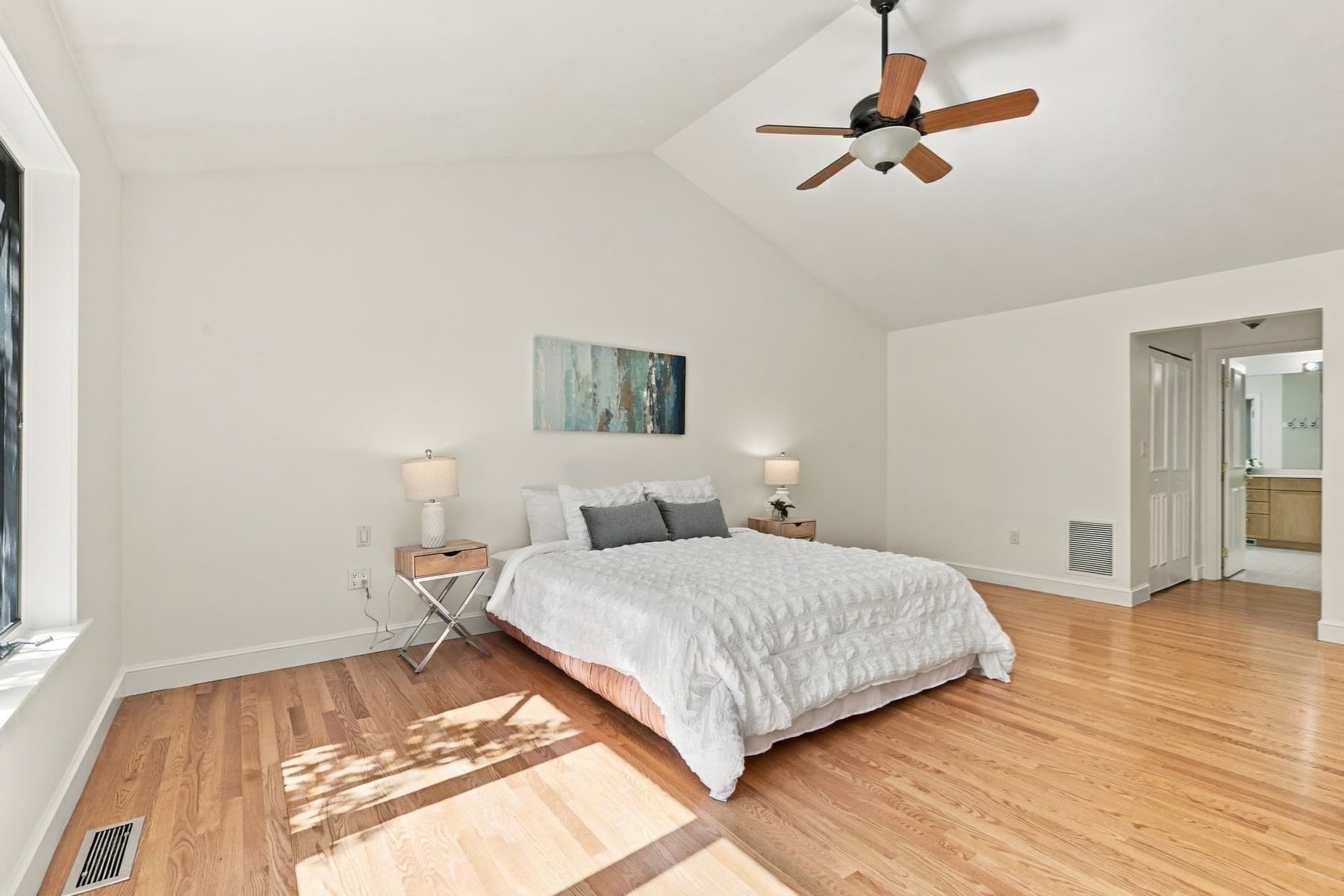 Condominium at 7 Wainwright Rd. # 47, Winchester MA 01890, Winchester, photo 17 of 37